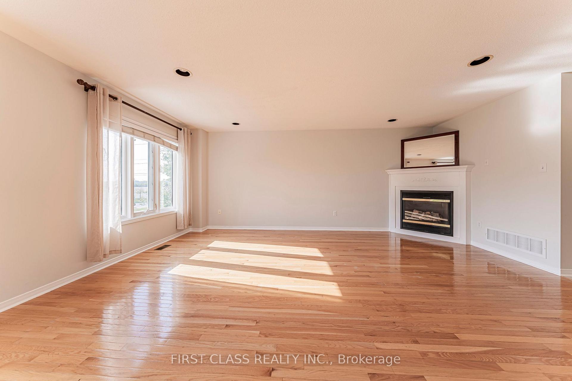 Photo 19 of Unit 24, 5110 Fairview Street, Burlington, Appleby — HOMEH