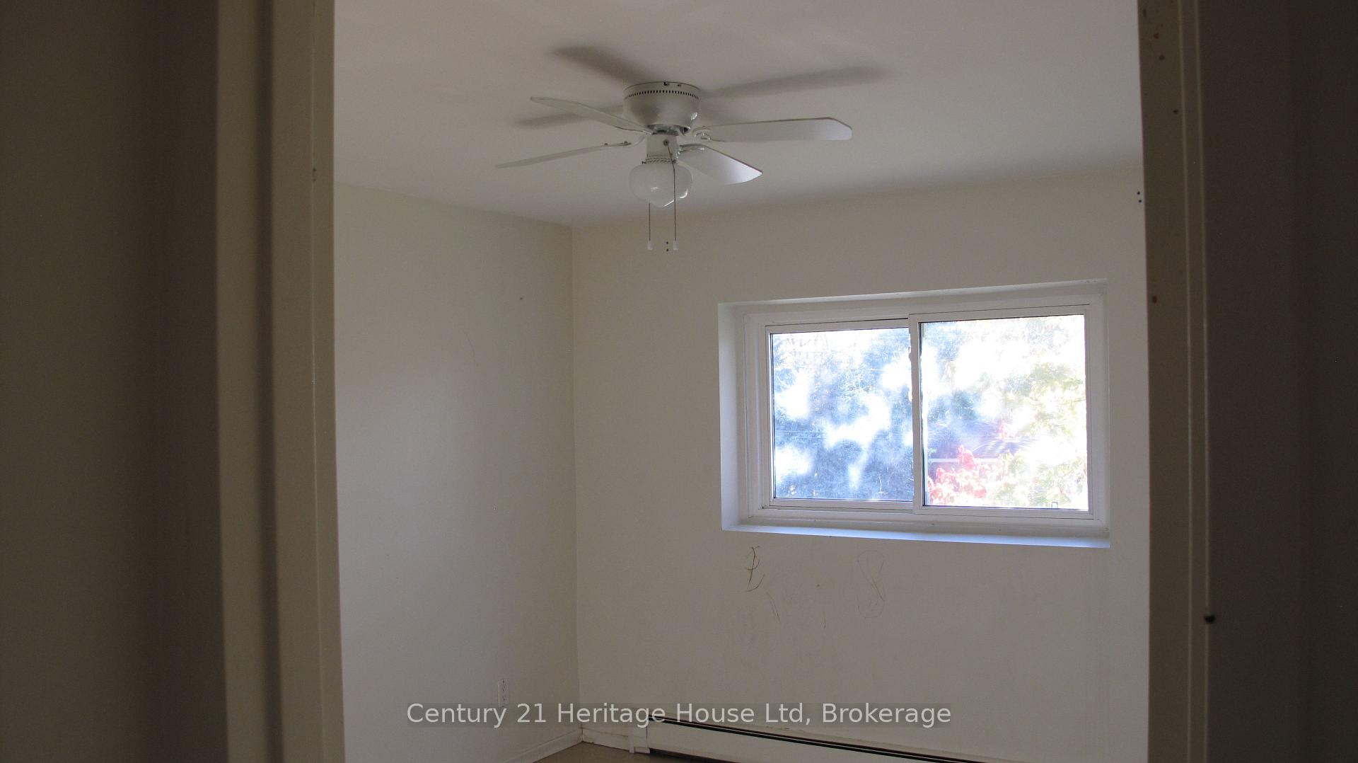 Photo 11 of Unit #9, 16 Brant Avenue, Guelph, Victoria North — HOMEH