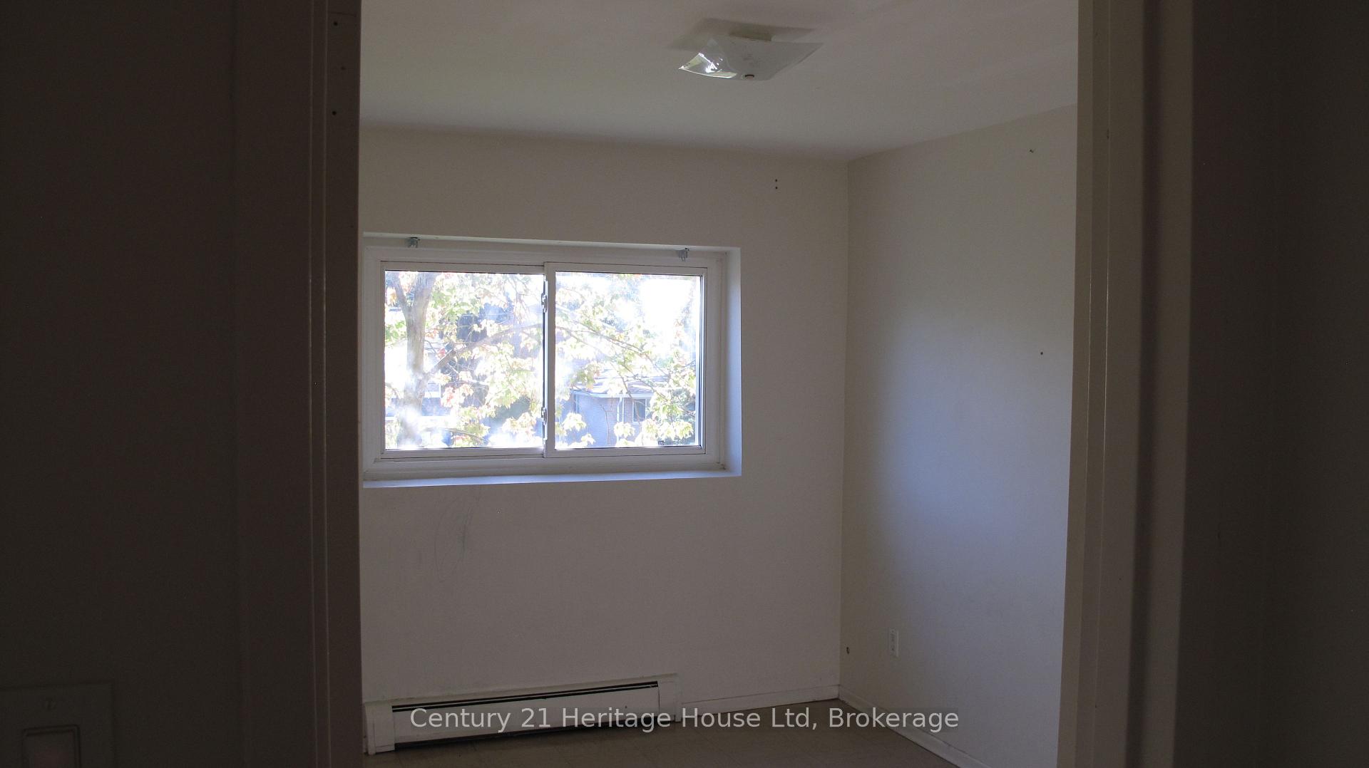 Photo 12 of Unit #9, 16 Brant Avenue, Guelph, Victoria North — HOMEH