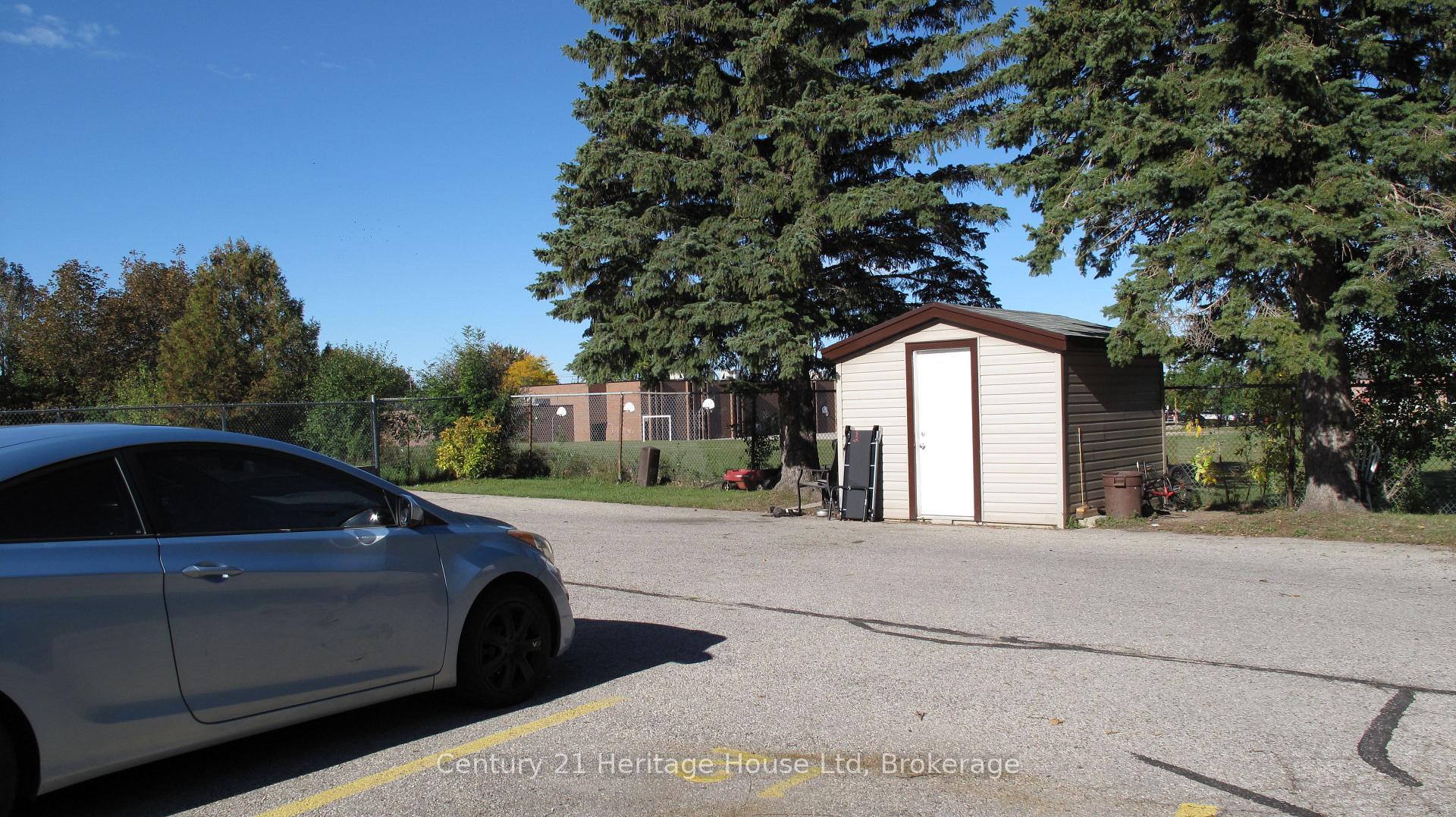 Photo 20 of Unit #9, 16 Brant Avenue, Guelph, Victoria North — HOMEH