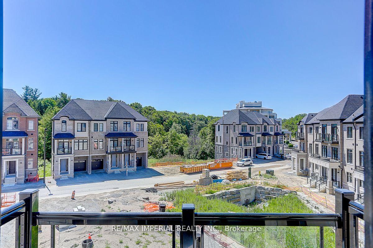 Photo 15 of 113 De La Roche Drive, Vaughan, Vellore Village — HOMEH