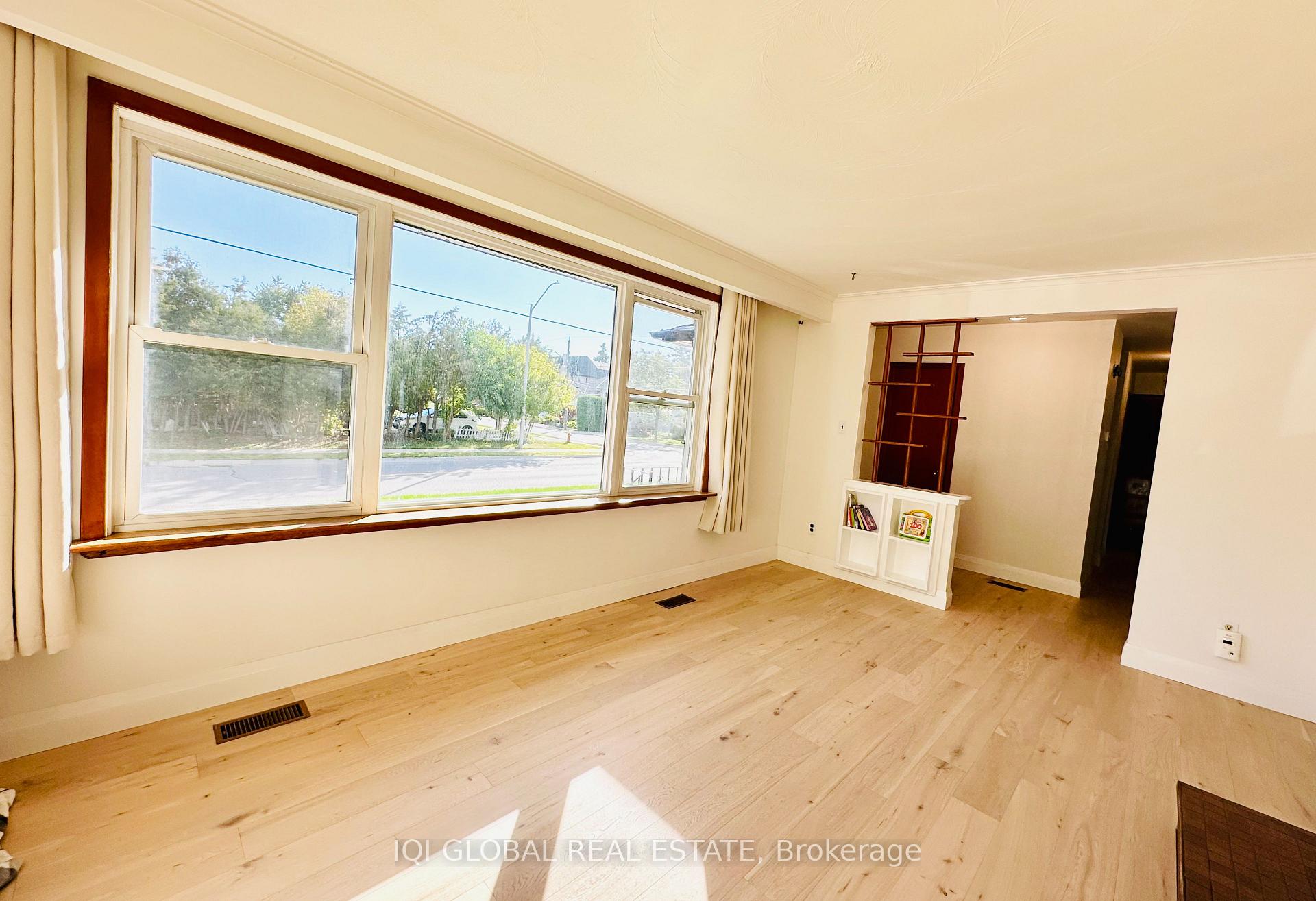 Photo 3 of 188 Maple Avenue, Richmond Hill, Harding — HOMEH