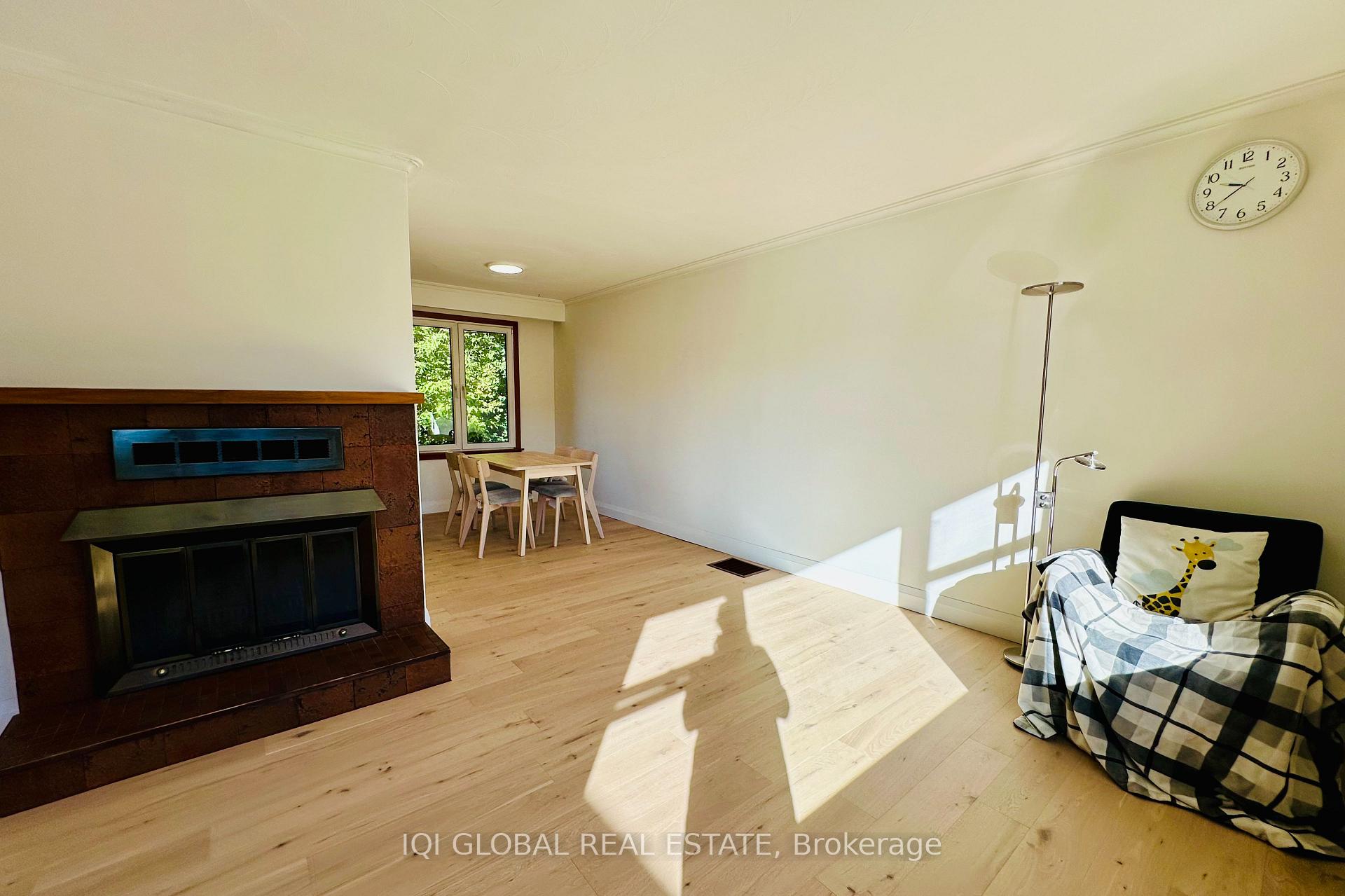 Photo 5 of 188 Maple Avenue, Richmond Hill, Harding — HOMEH