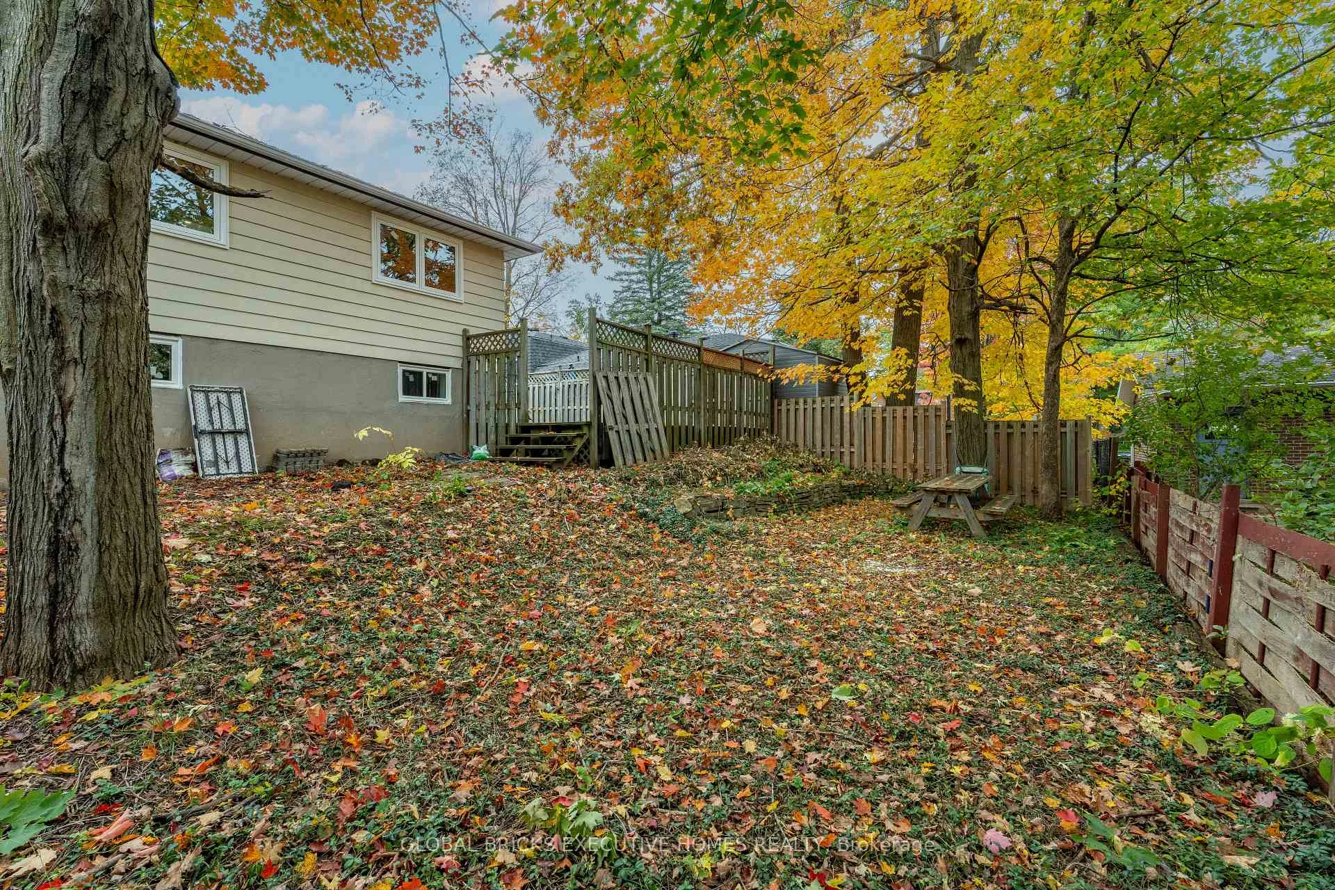 Photo 4 of 4 Virgilwood Crescent, Barrie, Cundles East — HOMEH