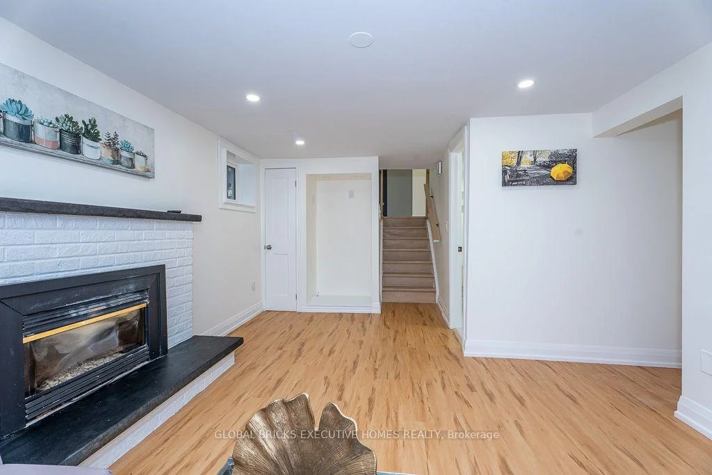 Photo 63 of 4 Virgilwood Crescent, Barrie, Cundles East — HOMEH