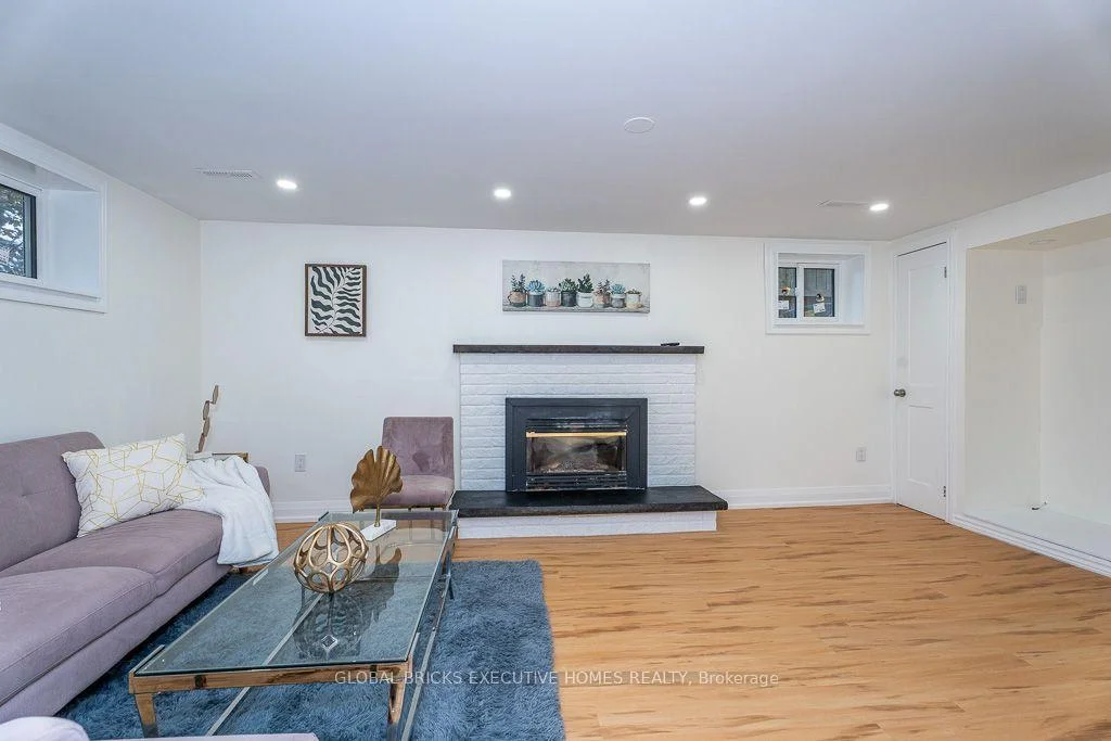 Photo 64 of 4 Virgilwood Crescent, Barrie, Cundles East — HOMEH