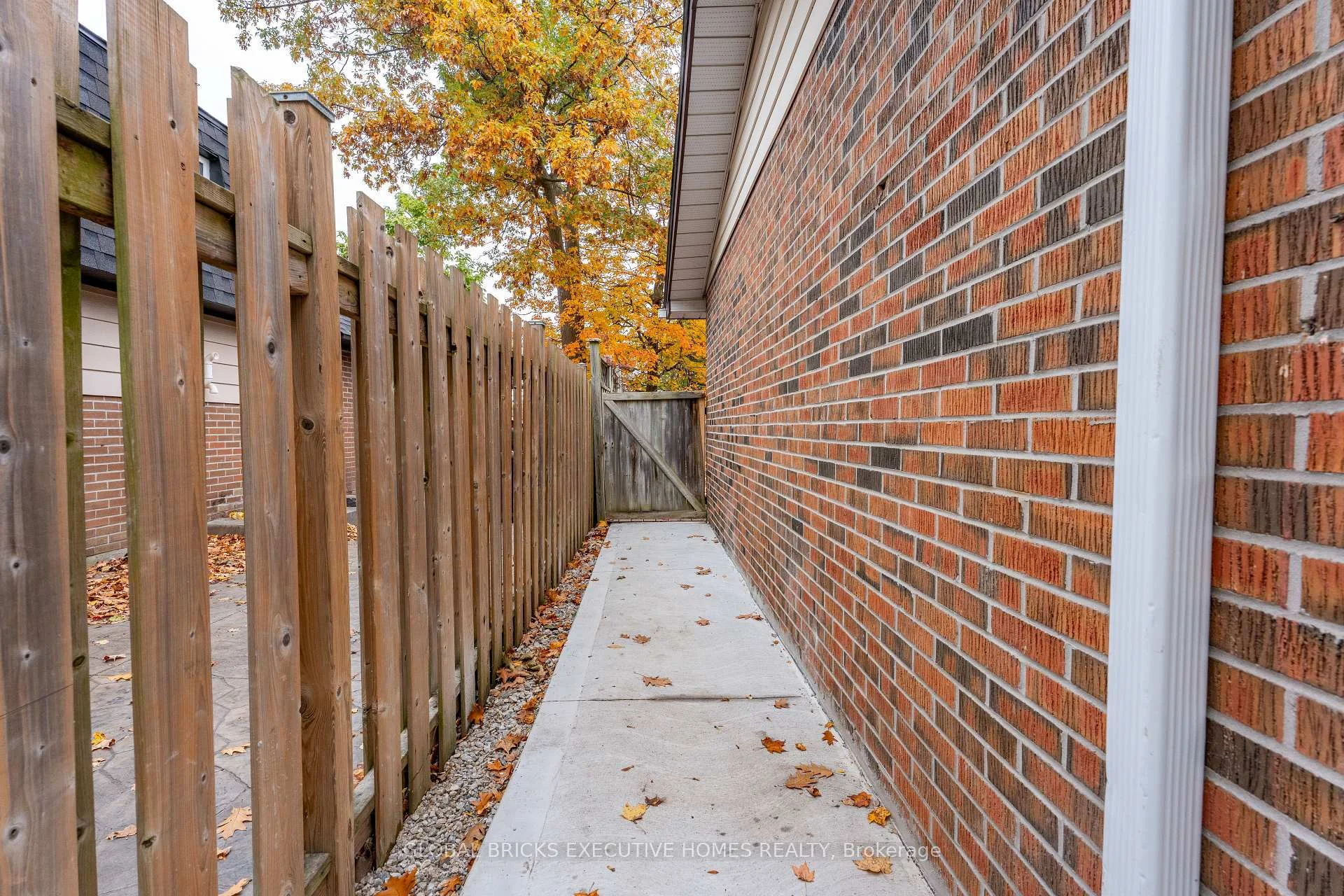 Photo 73 of 4 Virgilwood Crescent, Barrie, Cundles East — HOMEH
