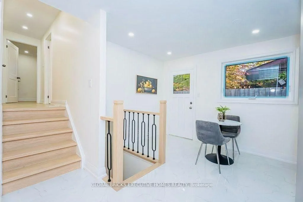 Photo 15 of 4 Virgilwood Crescent, Barrie, Cundles East — HOMEH