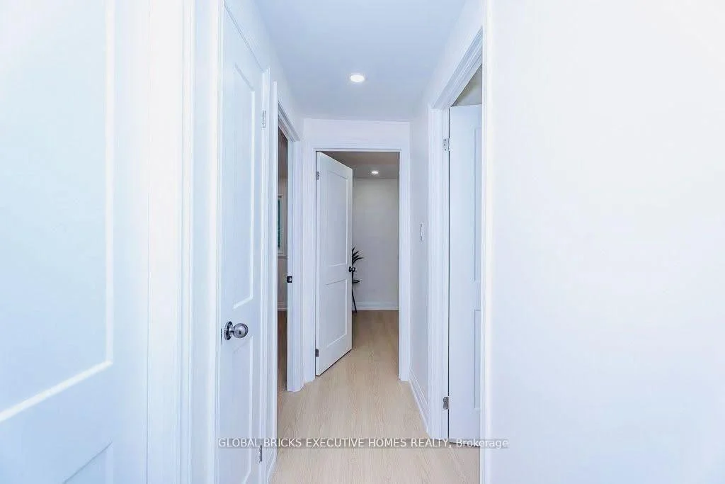 Photo 33 of 4 Virgilwood Crescent, Barrie, Cundles East — HOMEH