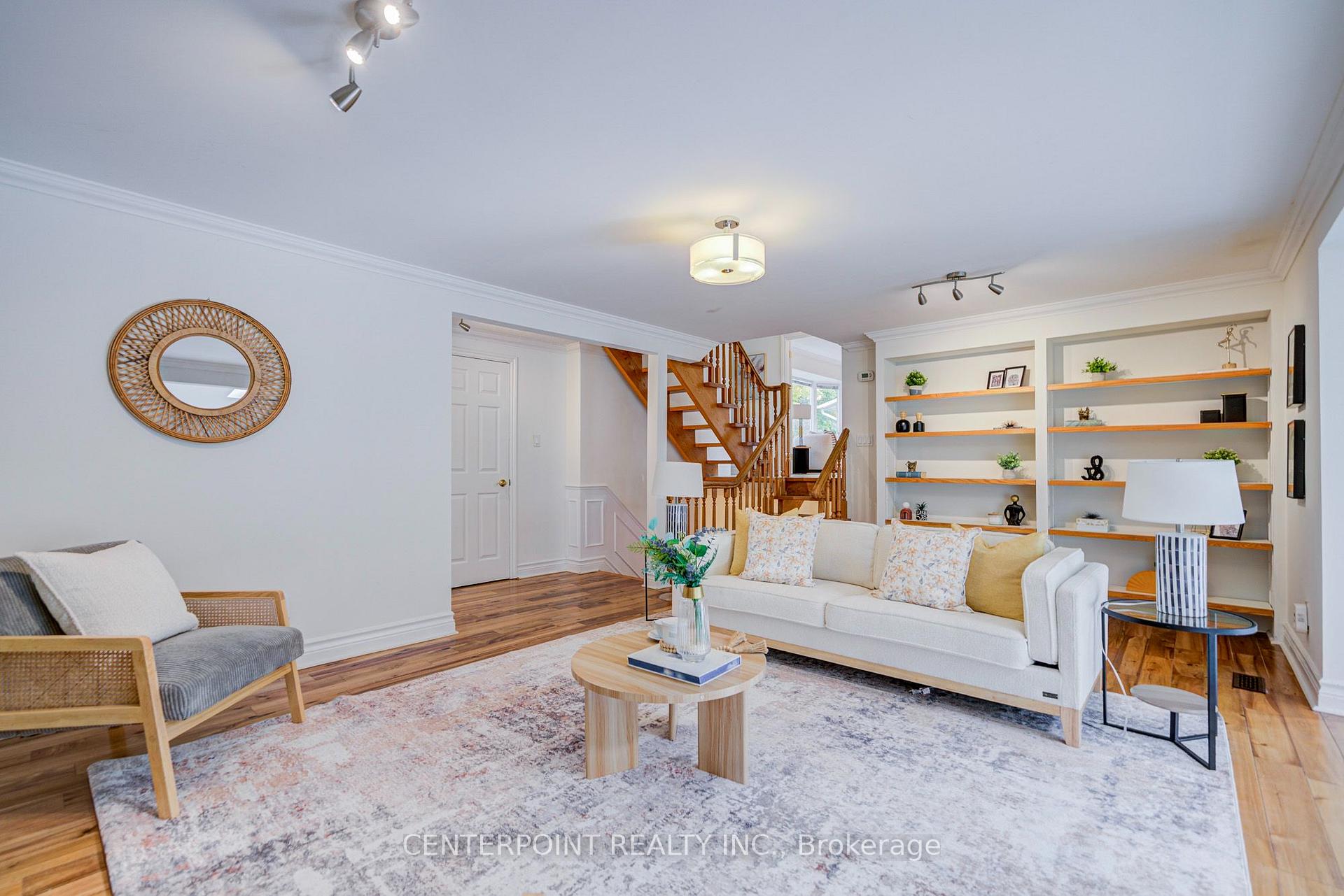 Photo 24 of 7 Avondale Crescent, Markham, Markham Village — HOMEH