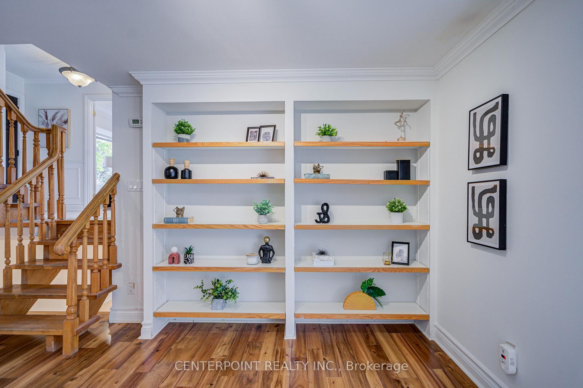 Photo 25 of 7 Avondale Crescent, Markham, Markham Village — HOMEH
