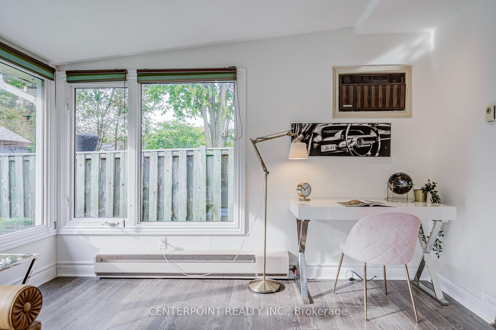 Photo 33 of 7 Avondale Crescent, Markham, Markham Village — HOMEH