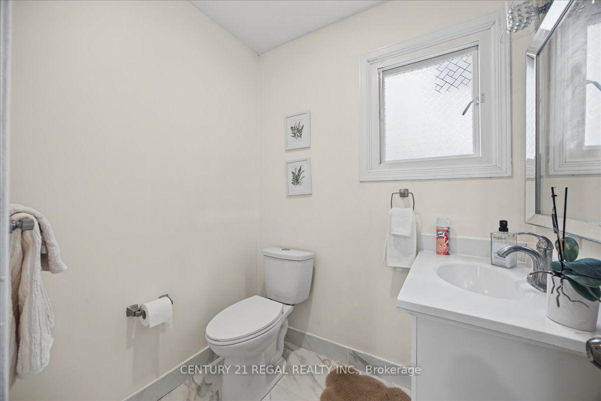 Photo 12 of 342 Hickling Trail, Barrie, Grove East — HOMEH
