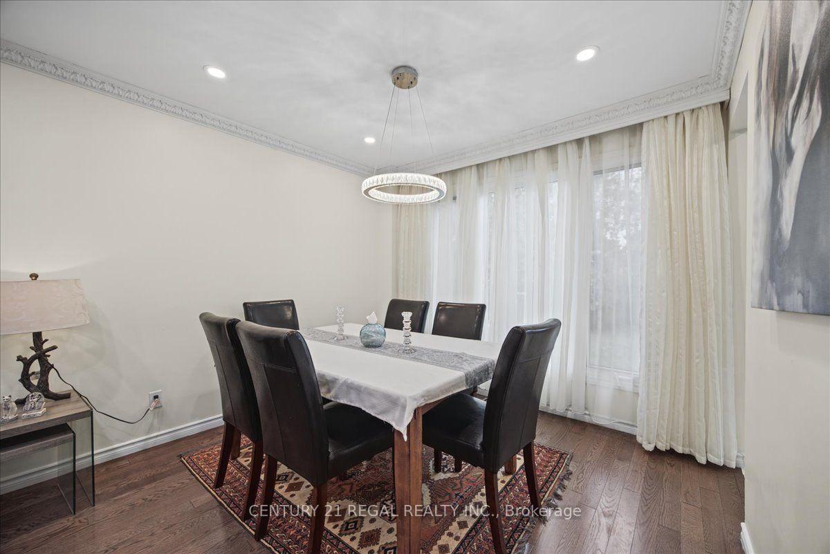 Photo 10 of 342 Hickling Trail, Barrie, Grove East — HOMEH