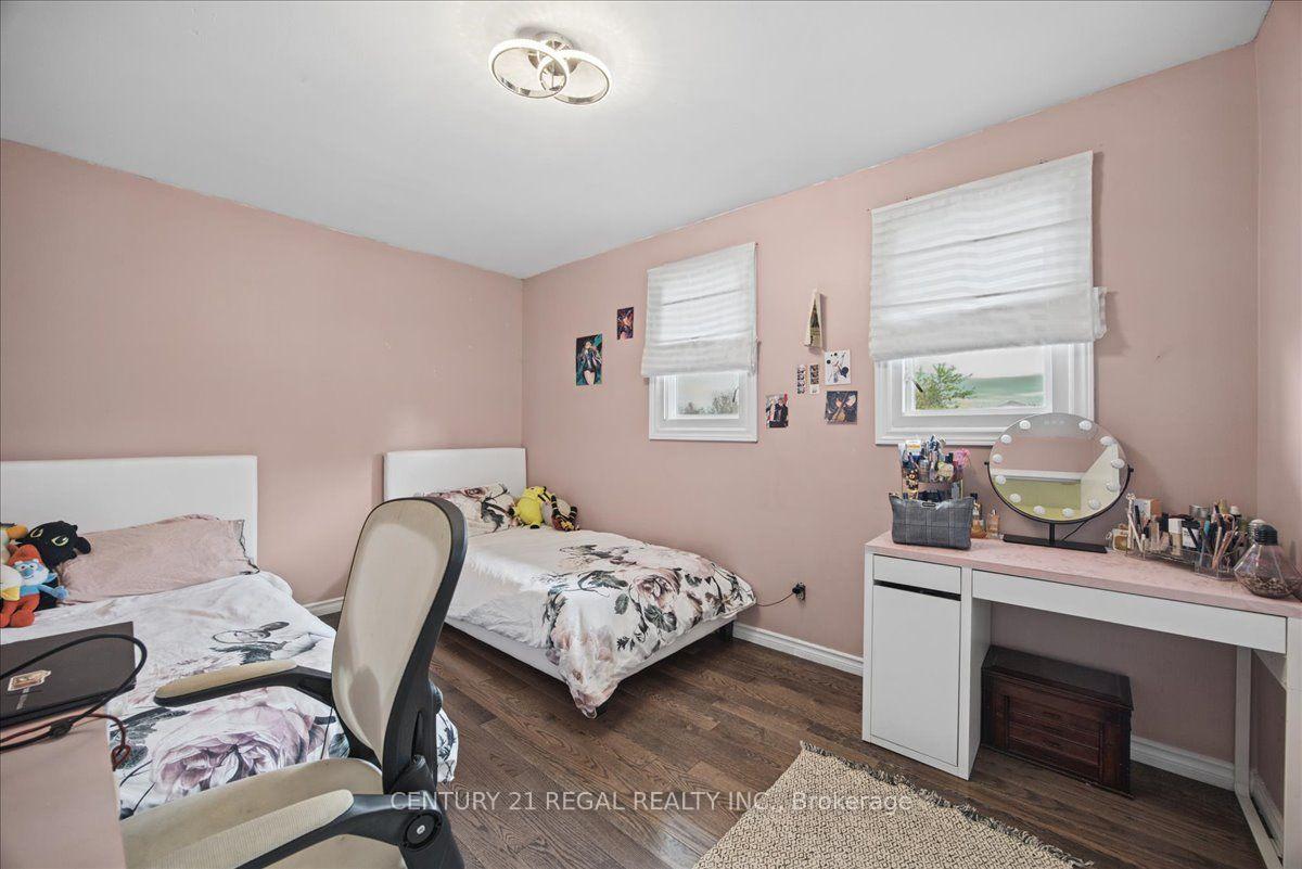 Photo 17 of 342 Hickling Trail, Barrie, Grove East — HOMEH
