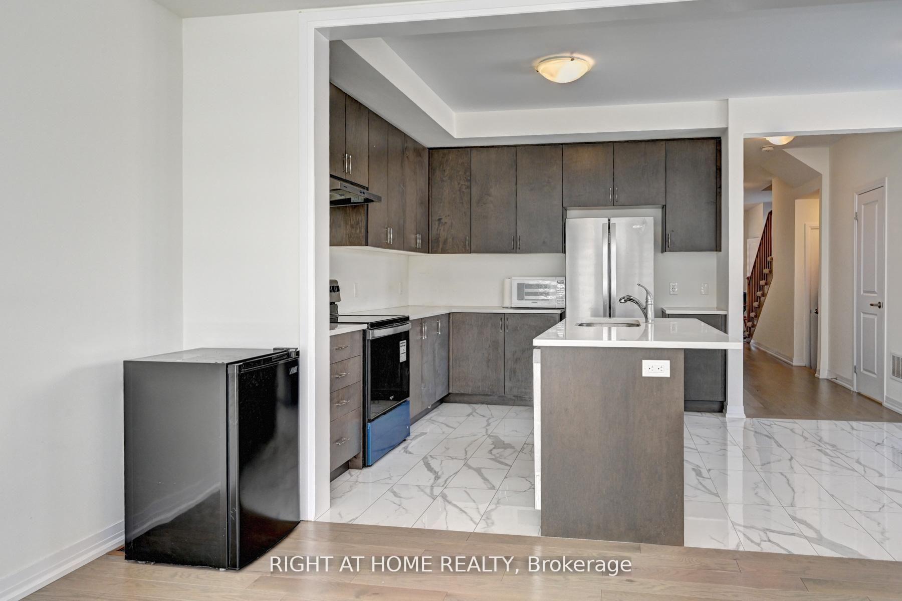 Photo 15 of Unit 20, 15 Blacklock Street, Cambridge, Westview — HOMEH