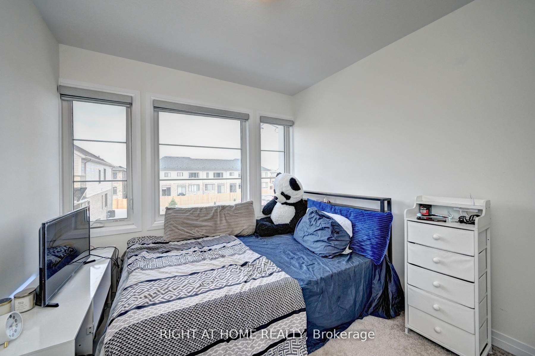 Photo 24 of Unit 20, 15 Blacklock Street, Cambridge, Westview — HOMEH