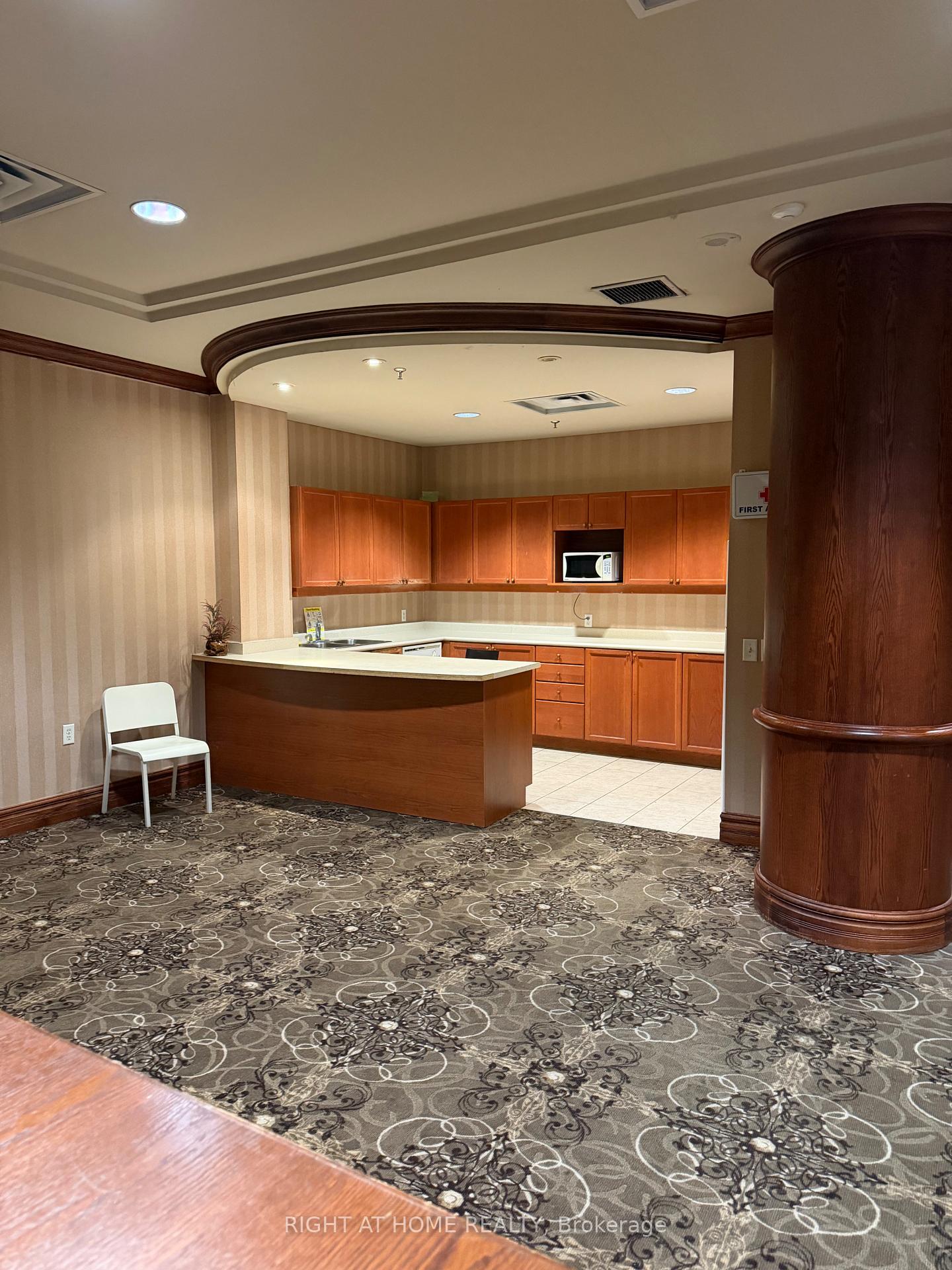 Photo 10 of Unit 908, 26 Olive Avenue, North York, Willowdale East — HOMEH