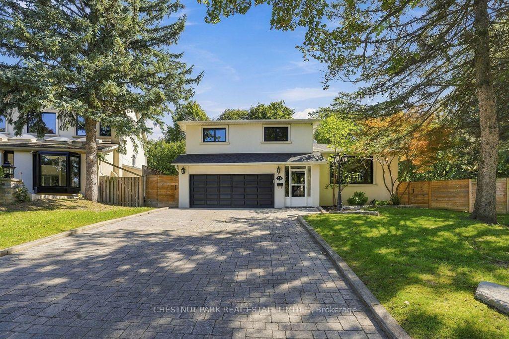 Photo 3 of 23 Kings Inn Trail, Markham, Bayview Fairway-Bayview Country Club Estates — HOMEH