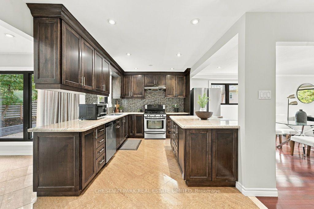 Photo 24 of 23 Kings Inn Trail, Markham, Bayview Fairway-Bayview Country Club Estates — HOMEH