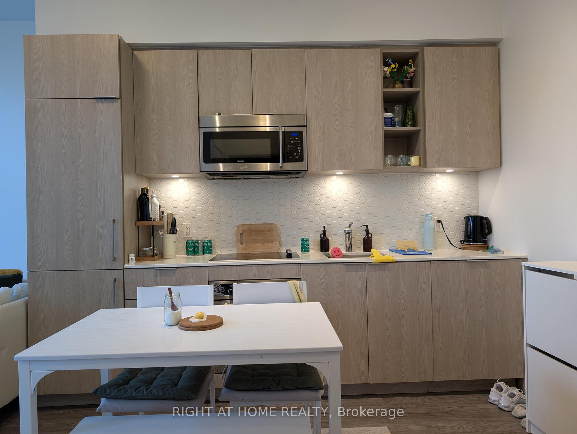 Photo 2 of Unit 308, 50 Ordnance Street, Toronto, Niagara — HOMEH