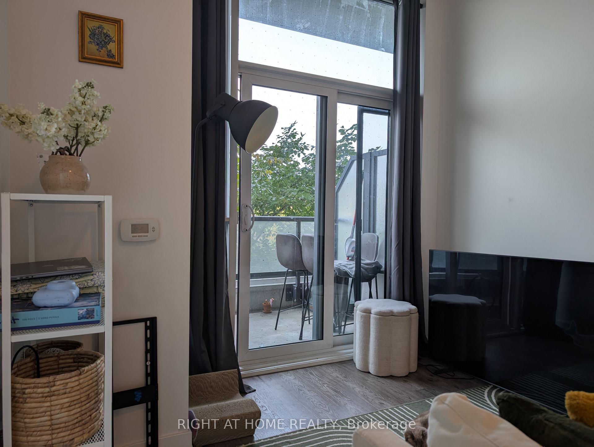 Photo 3 of Unit 308, 50 Ordnance Street, Toronto, Niagara — HOMEH
