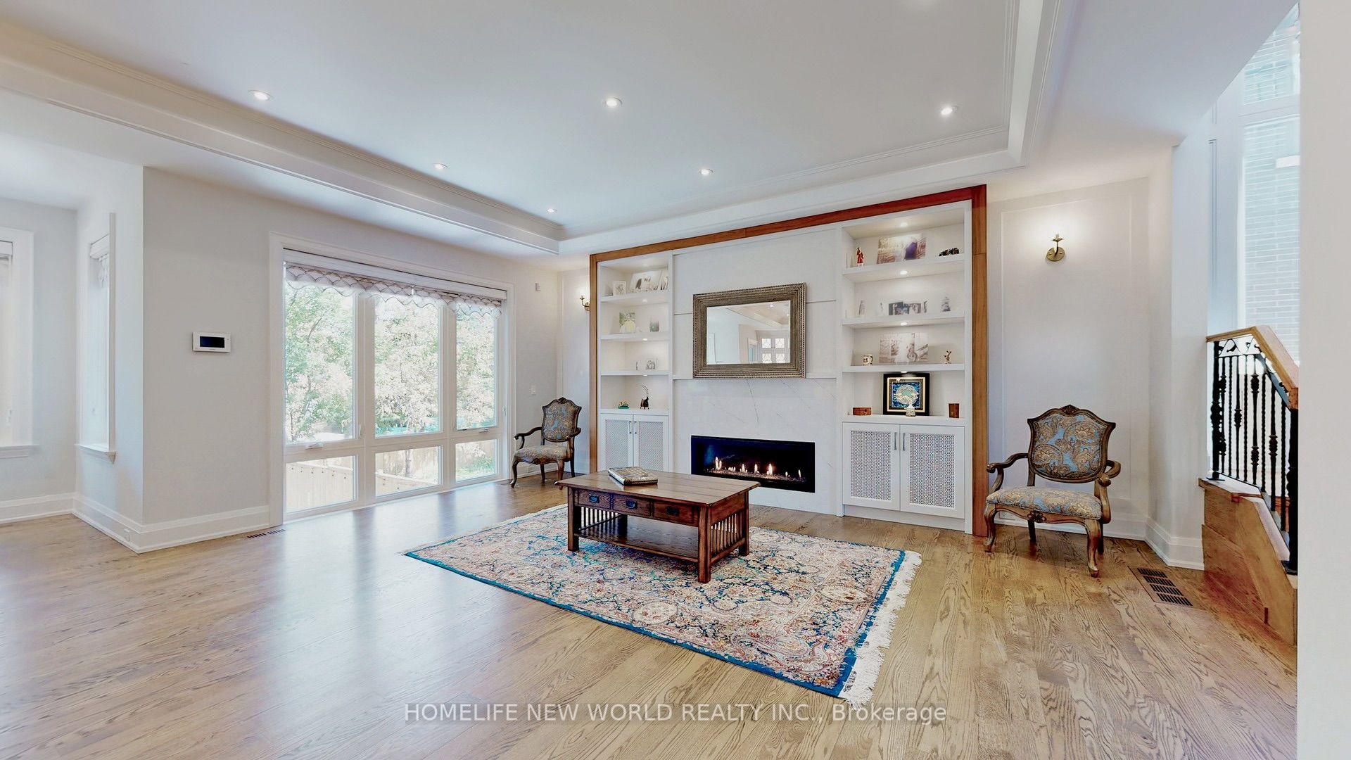 Photo 4 of 302 Johnston Avenue, North York, Lansing-Westgate — HOMEH