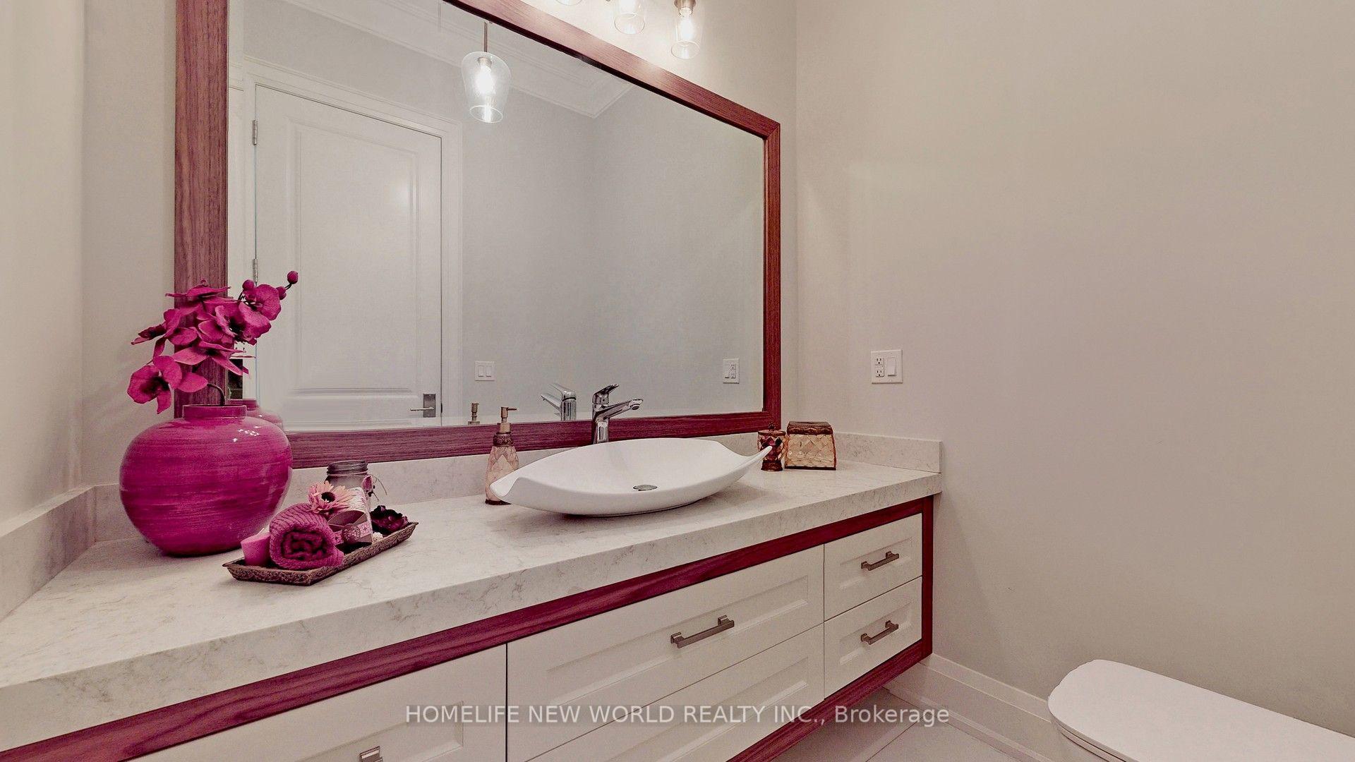 Photo 19 of 302 Johnston Avenue, North York, Lansing-Westgate — HOMEH