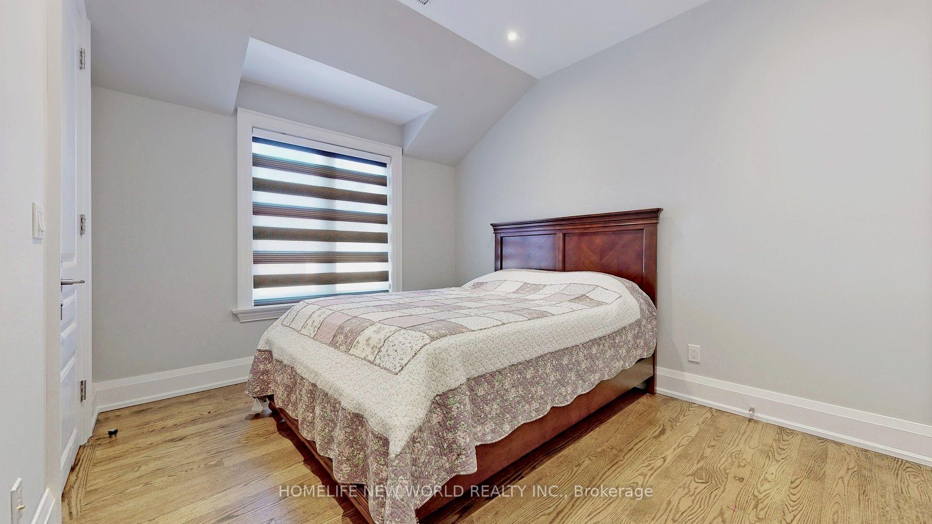 Photo 37 of 302 Johnston Avenue, North York, Lansing-Westgate — HOMEH
