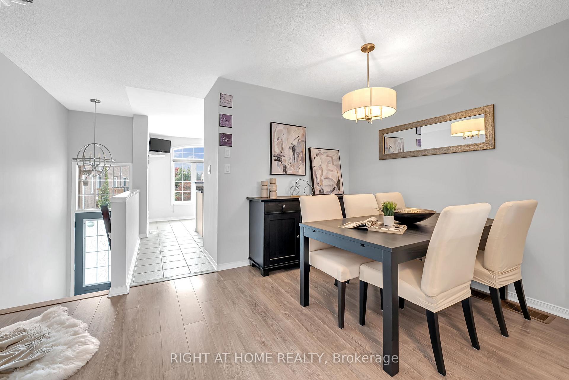 Photo 7 of 3370 Redpath Circle, Mississauga, Lisgar — HOMEH