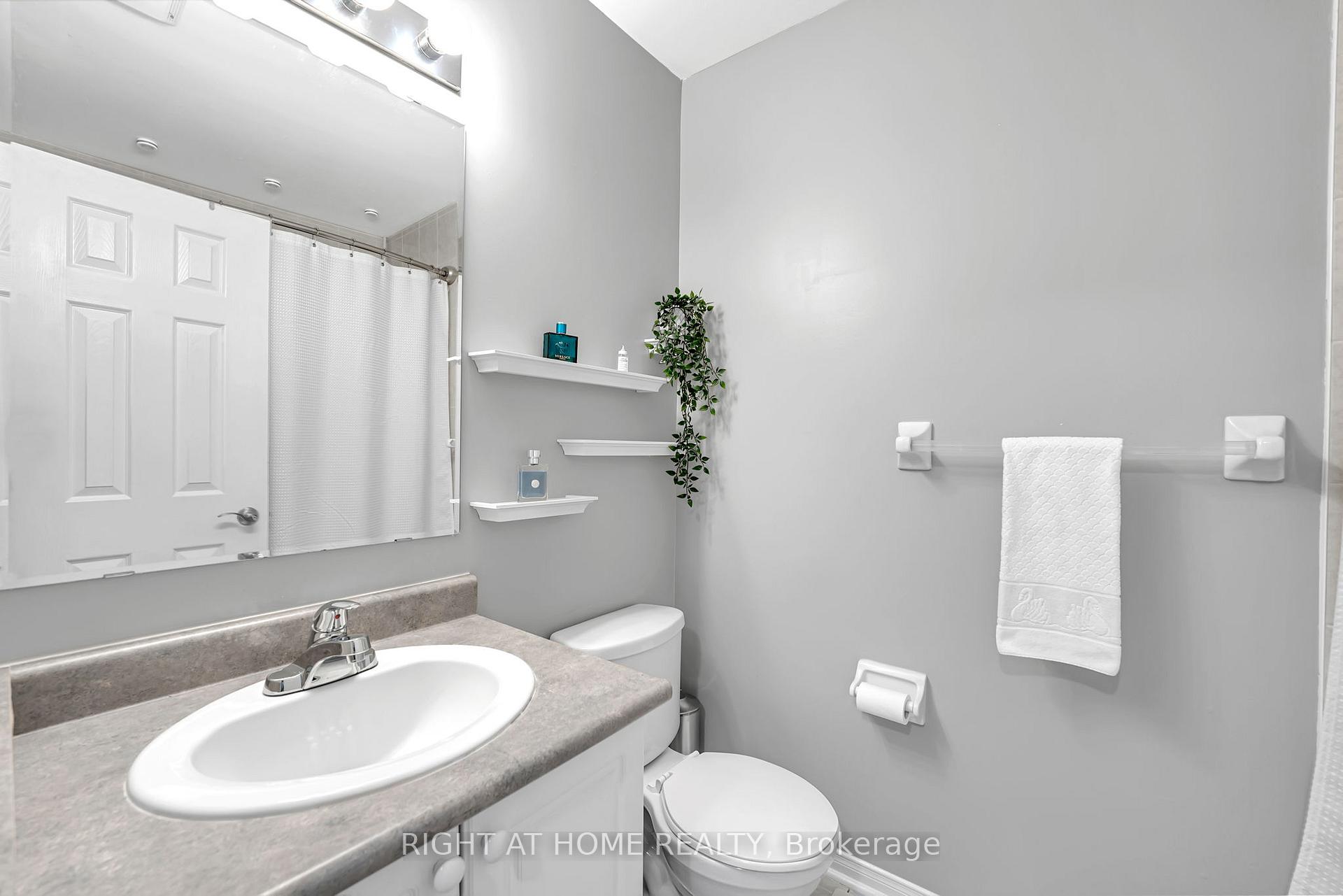 Photo 24 of 3370 Redpath Circle, Mississauga, Lisgar — HOMEH