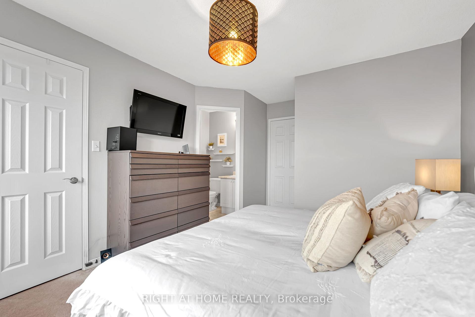 Photo 26 of 3370 Redpath Circle, Mississauga, Lisgar — HOMEH