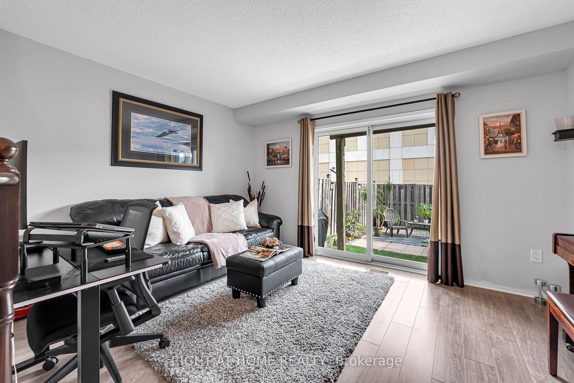 Photo 32 of 3370 Redpath Circle, Mississauga, Lisgar — HOMEH