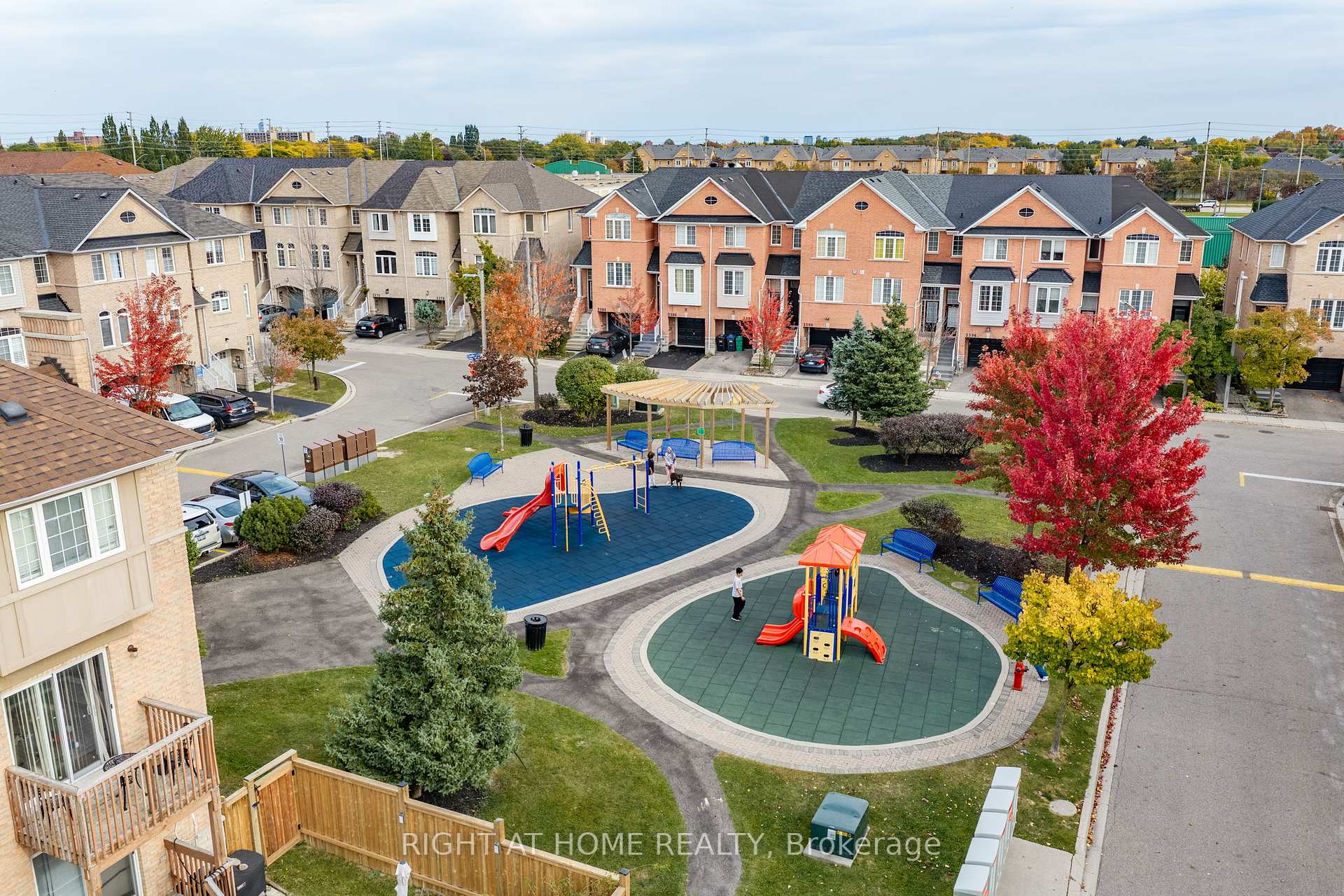 Photo 35 of 3370 Redpath Circle, Mississauga, Lisgar — HOMEH