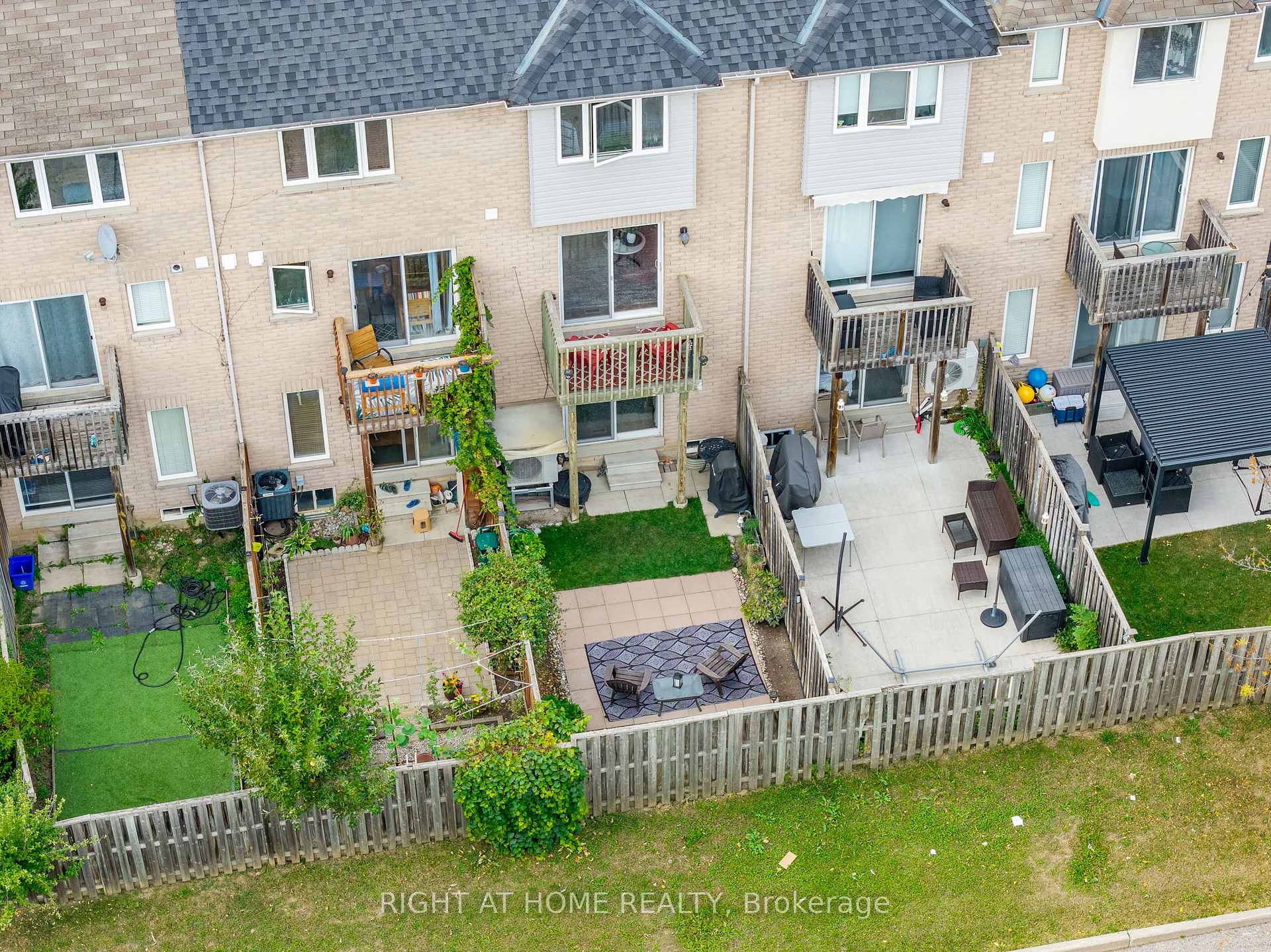 Photo 40 of 3370 Redpath Circle, Mississauga, Lisgar — HOMEH