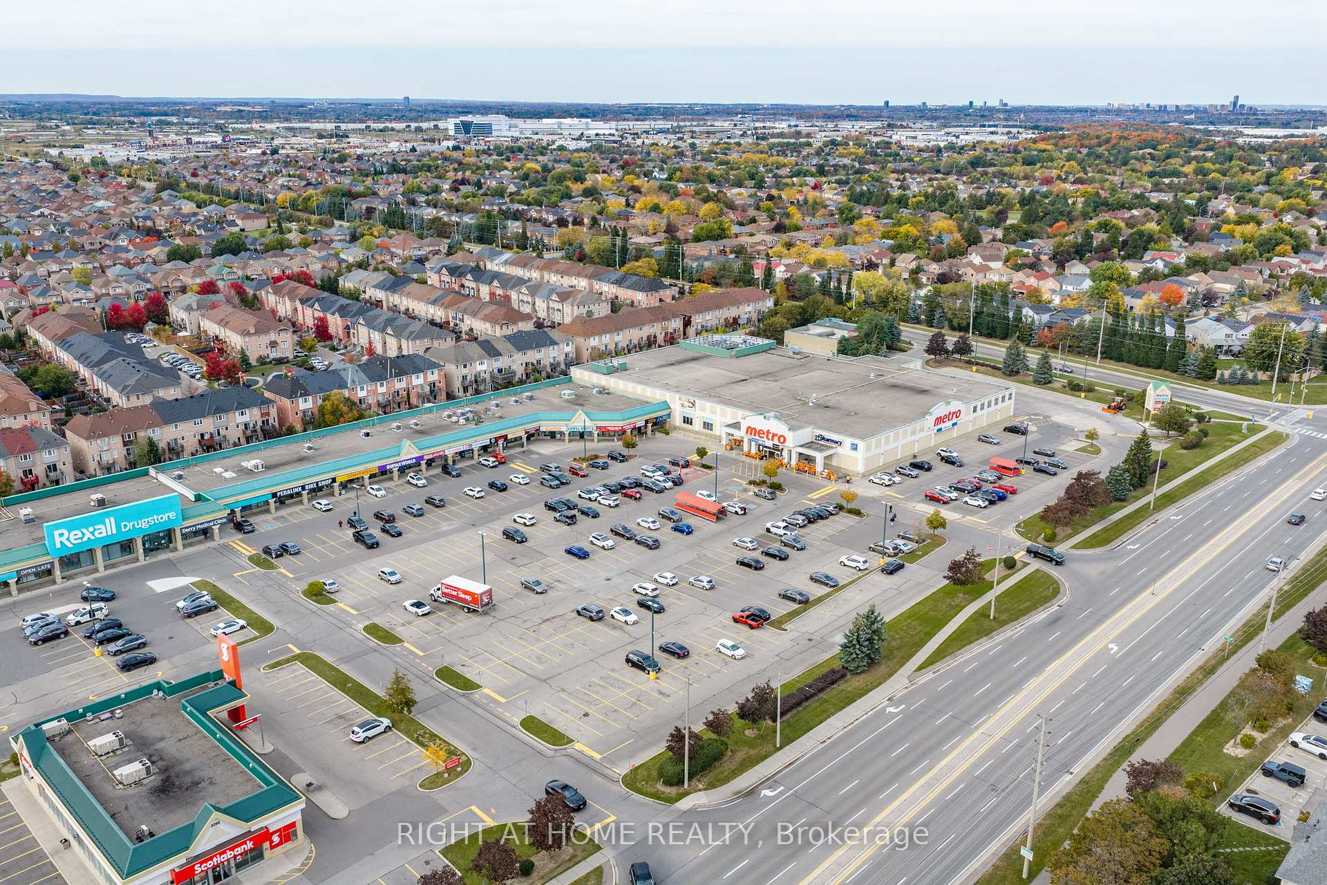 Photo 43 of 3370 Redpath Circle, Mississauga, Lisgar — HOMEH