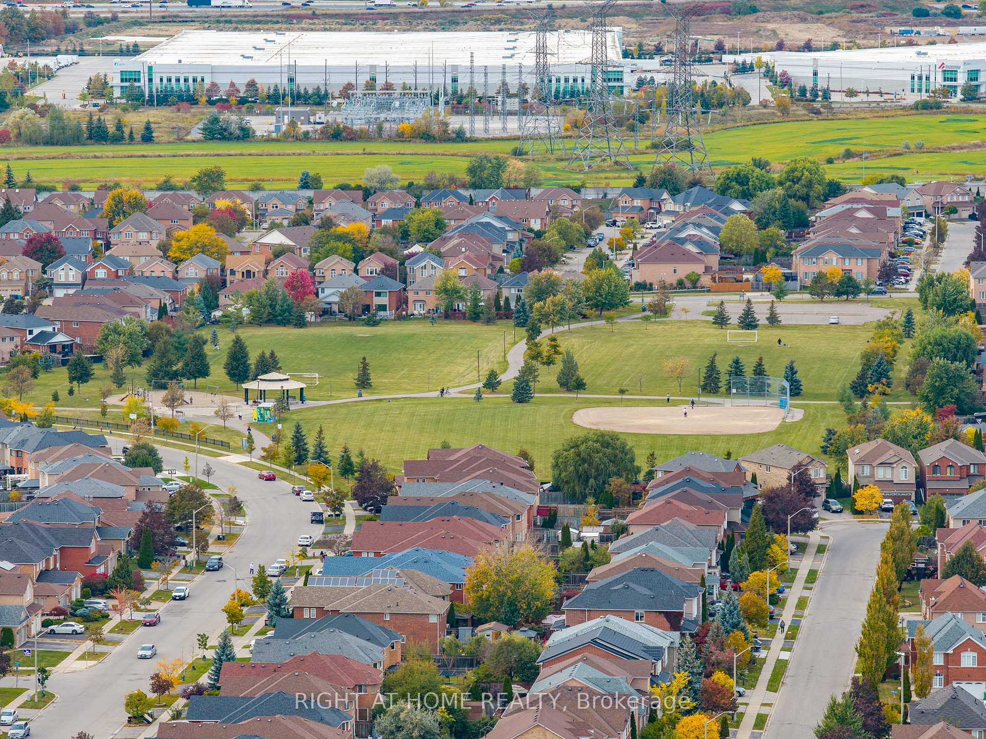 Photo 44 of 3370 Redpath Circle, Mississauga, Lisgar — HOMEH
