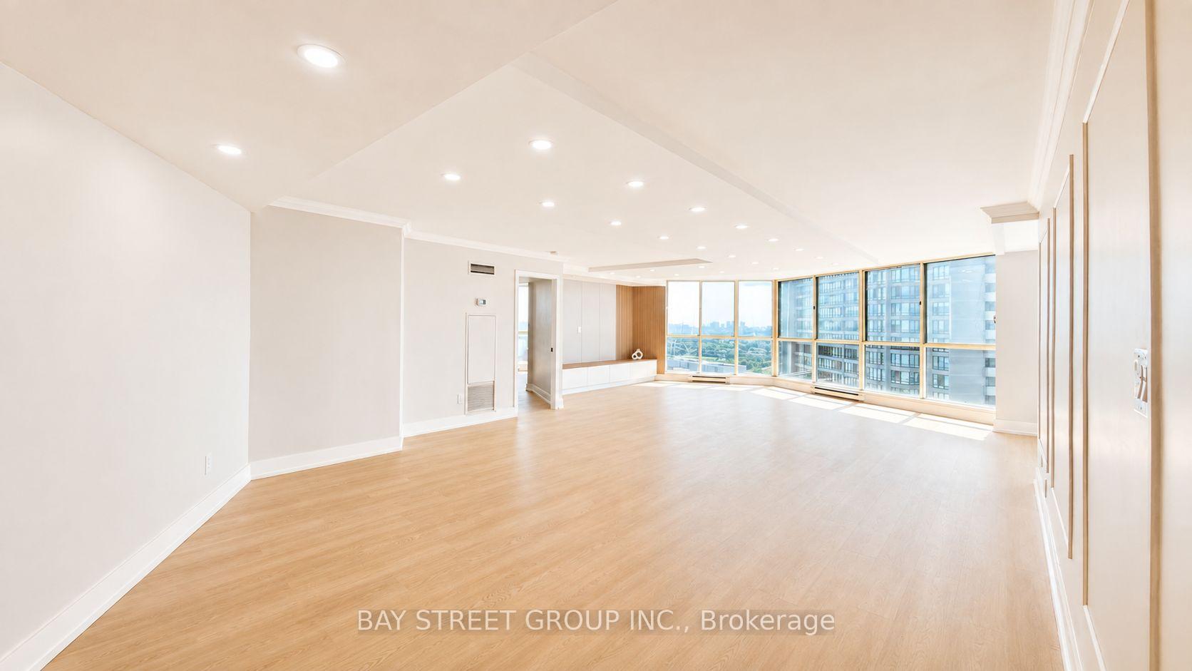 Photo 5 of Unit 2201, 85 Skymark Drive, North York, Hillcrest Village — HOMEH