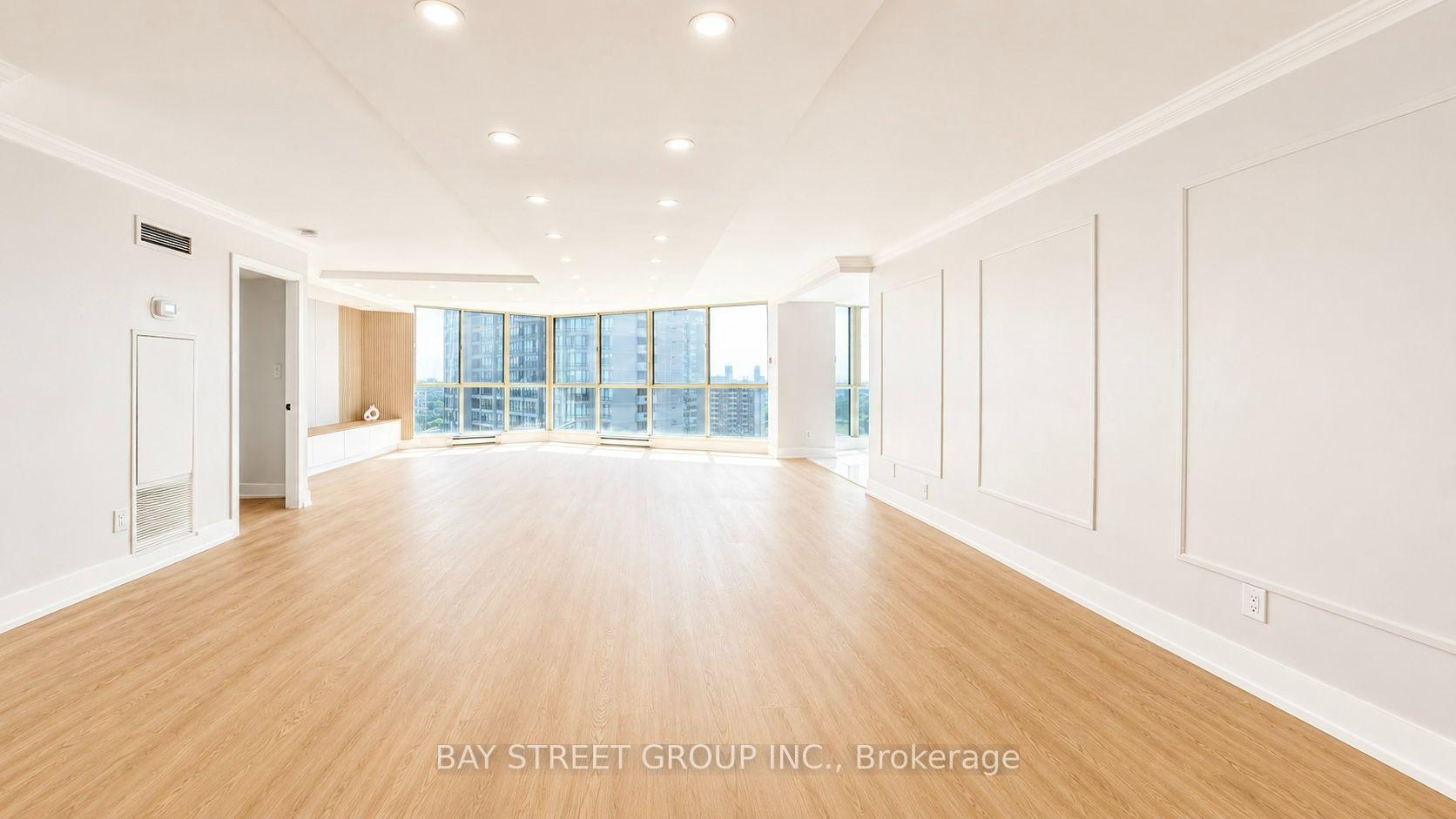 Photo 6 of Unit 2201, 85 Skymark Drive, North York, Hillcrest Village — HOMEH