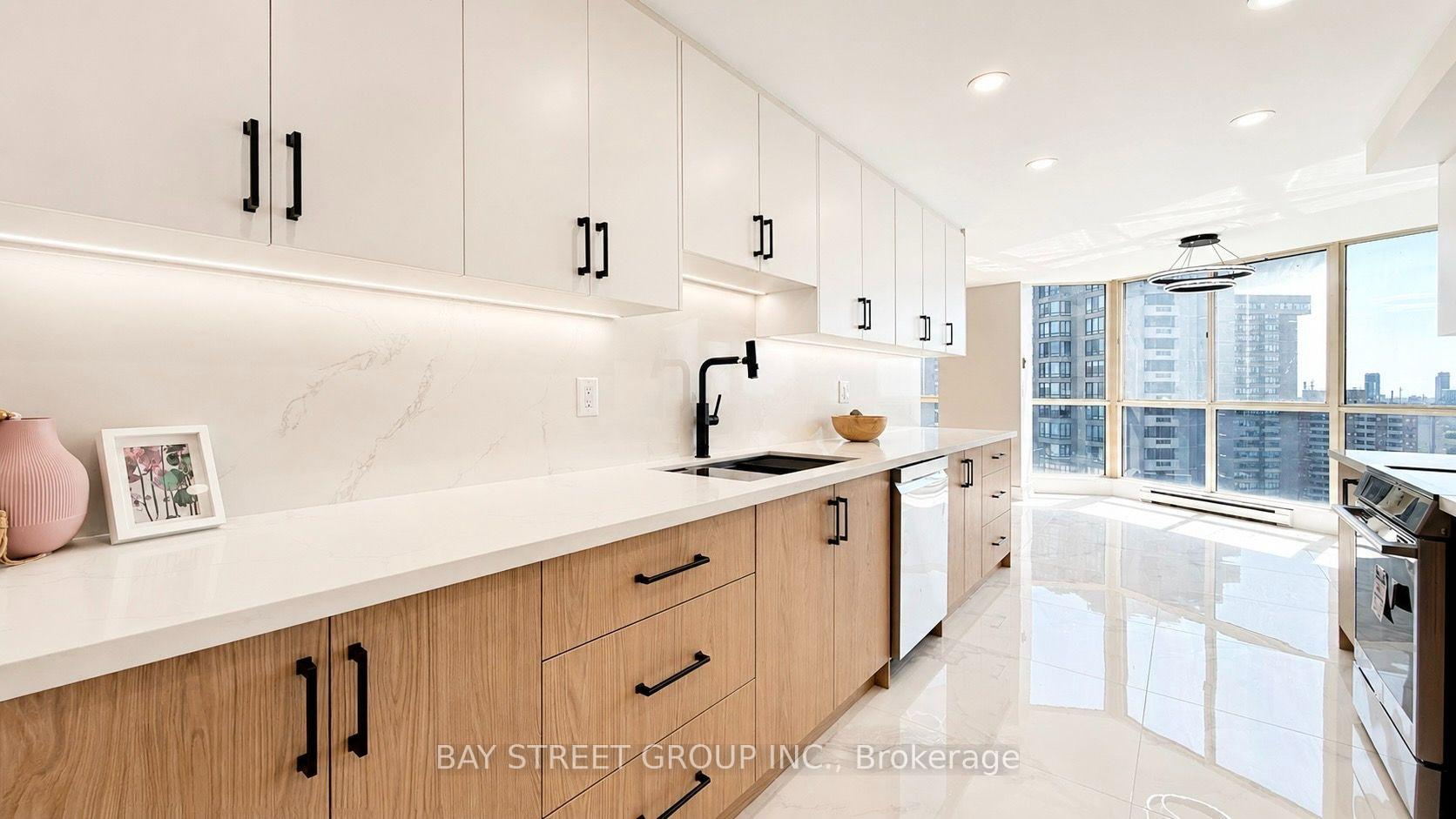 Photo 9 of Unit 2201, 85 Skymark Drive, North York, Hillcrest Village — HOMEH