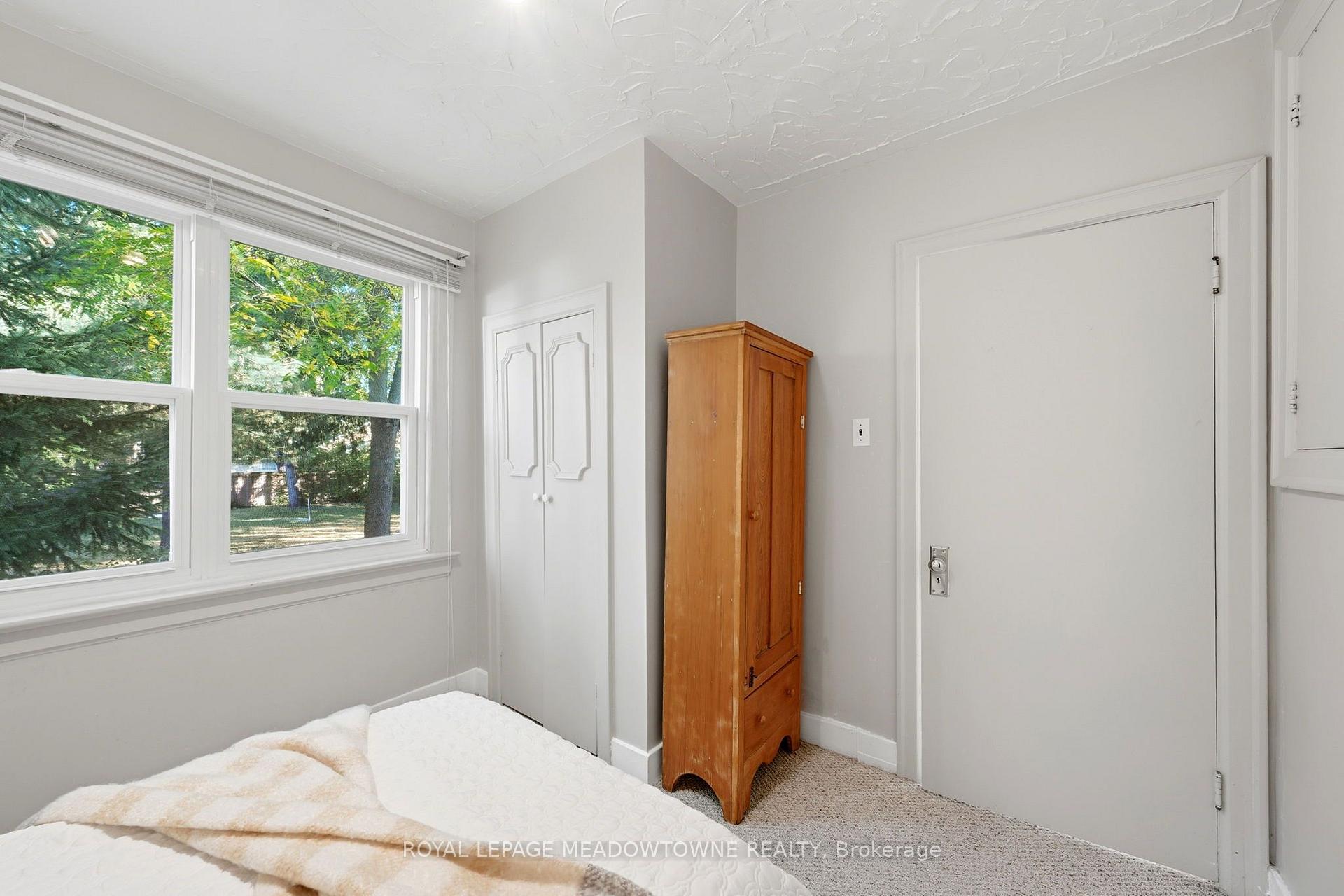 Photo 22 of 33 Durham Street, Halton Hills, Georgetown — HOMEH