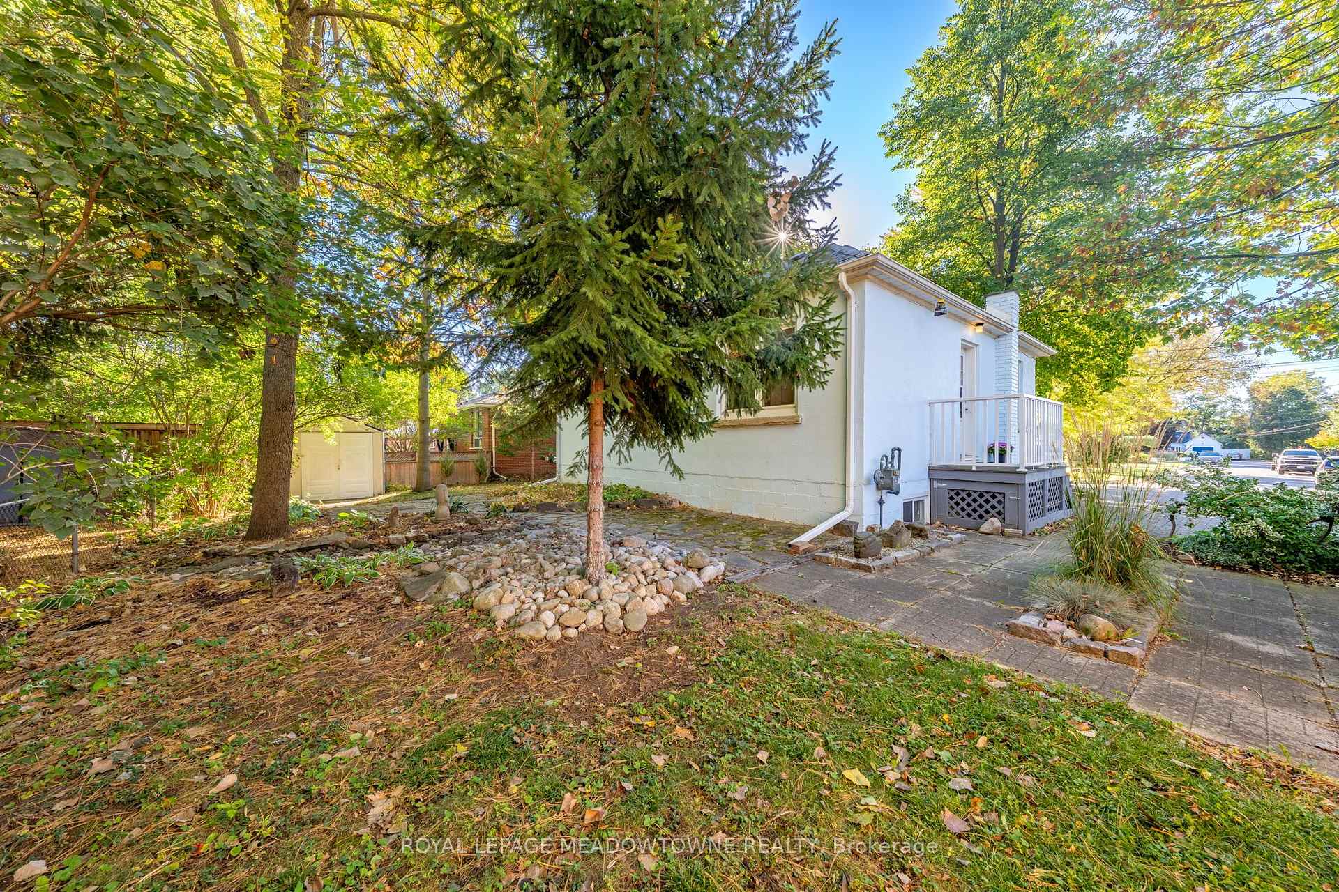 Photo 37 of 33 Durham Street, Halton Hills, Georgetown — HOMEH