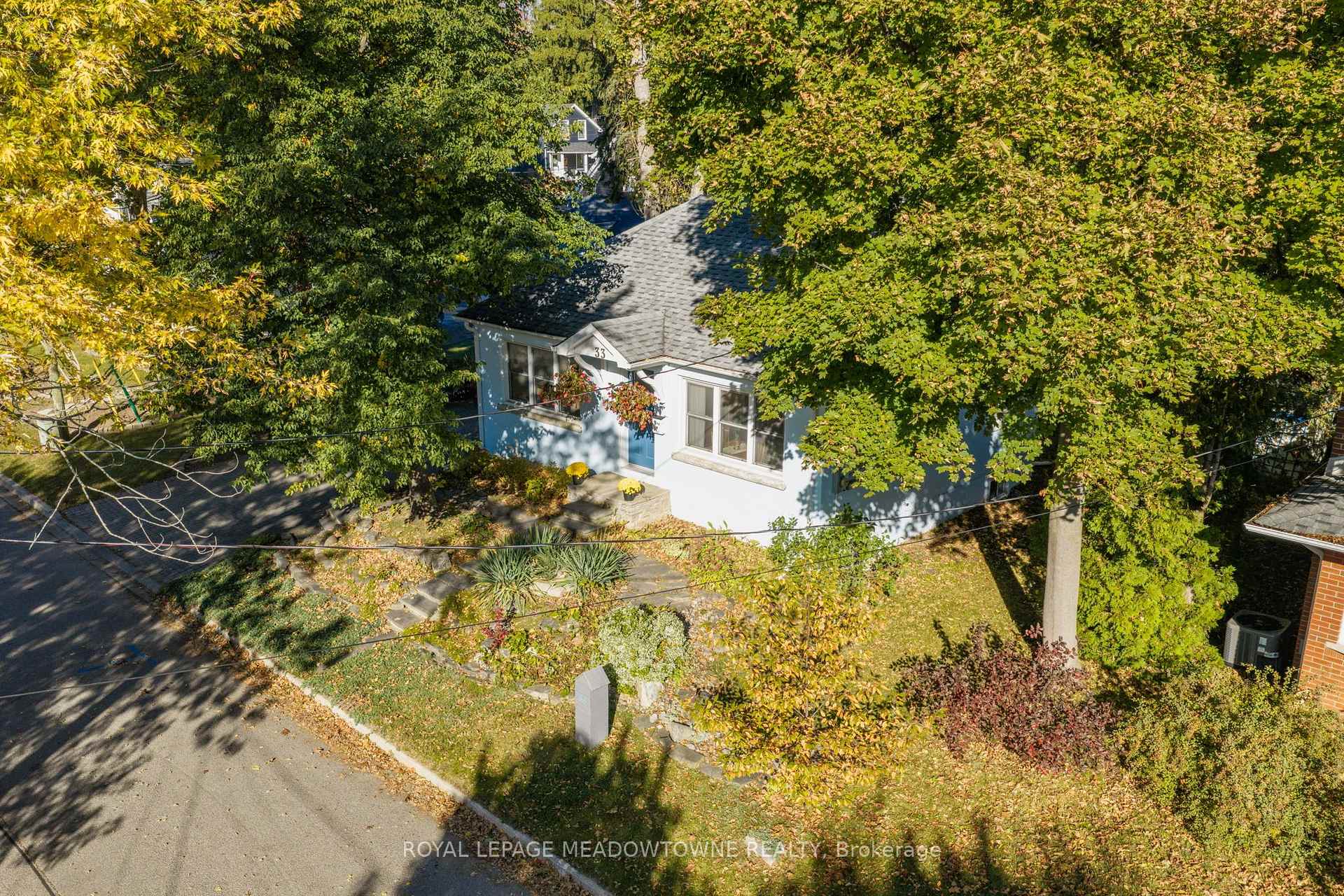 Photo 45 of 33 Durham Street, Halton Hills, Georgetown — HOMEH
