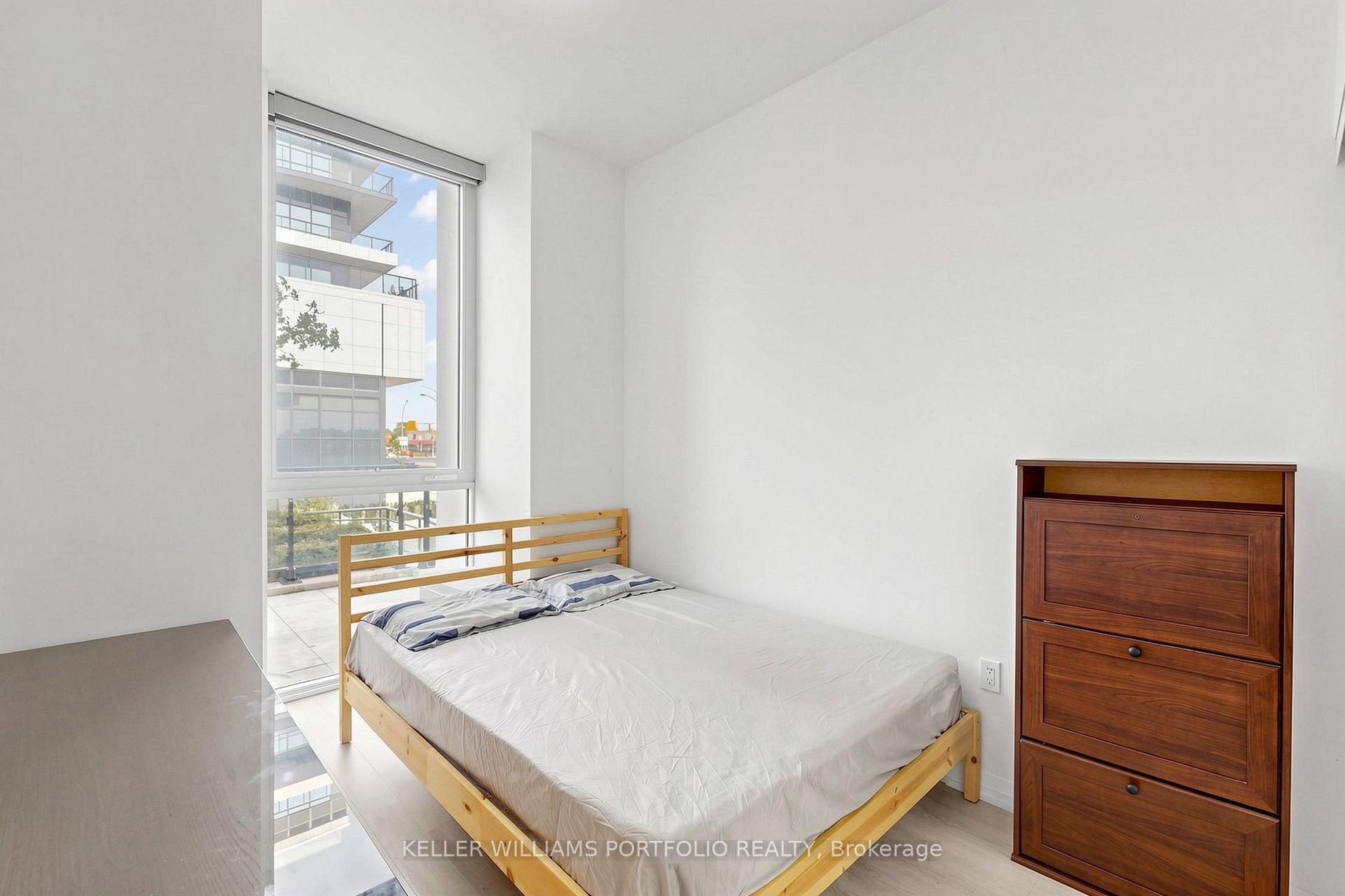 Photo 5 of Unit 112, 35 Watergarden Drive, Mississauga, Hurontario — HOMEH