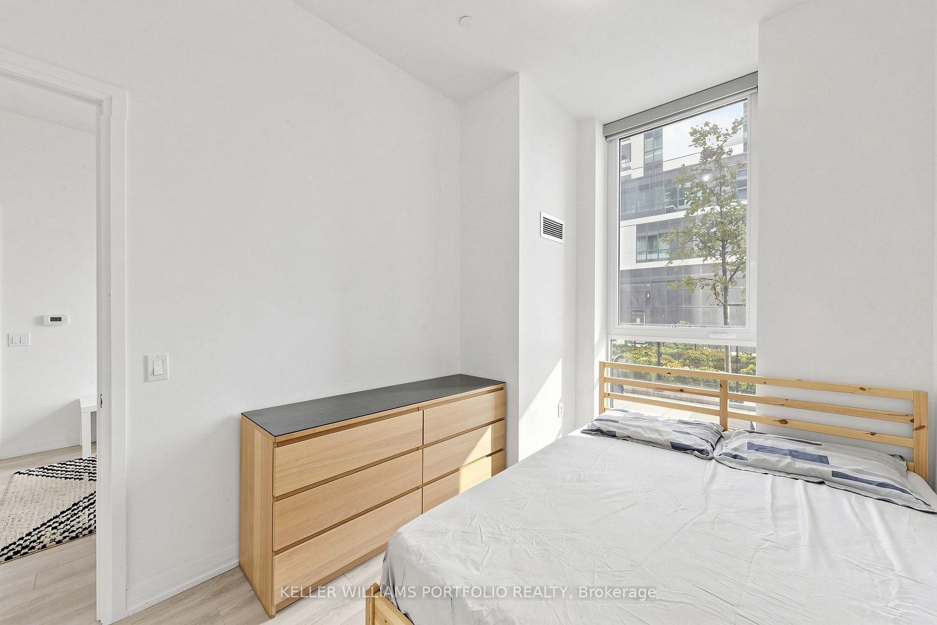 Photo 7 of Unit 112, 35 Watergarden Drive, Mississauga, Hurontario — HOMEH