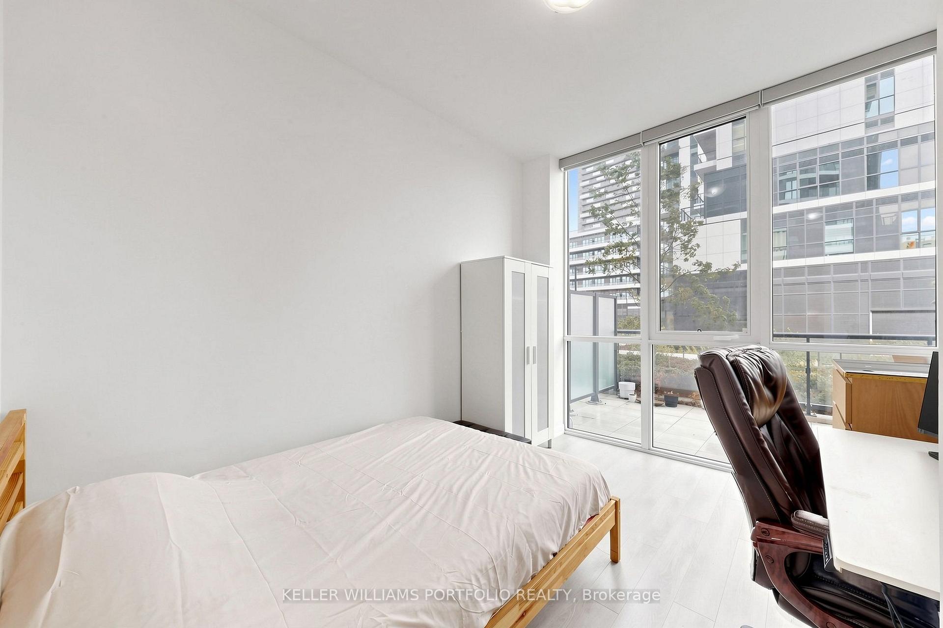 Photo 9 of Unit 112, 35 Watergarden Drive, Mississauga, Hurontario — HOMEH