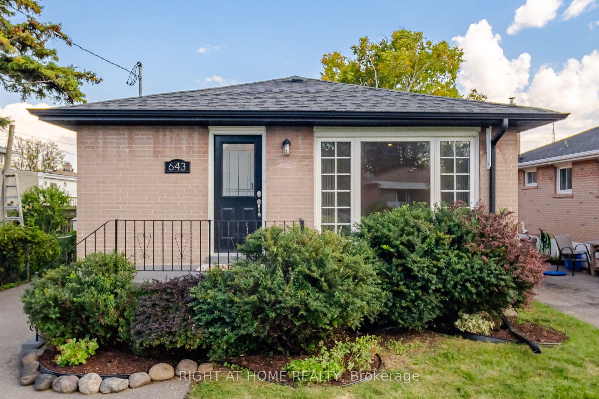 Photo of 643 Perry Crescent