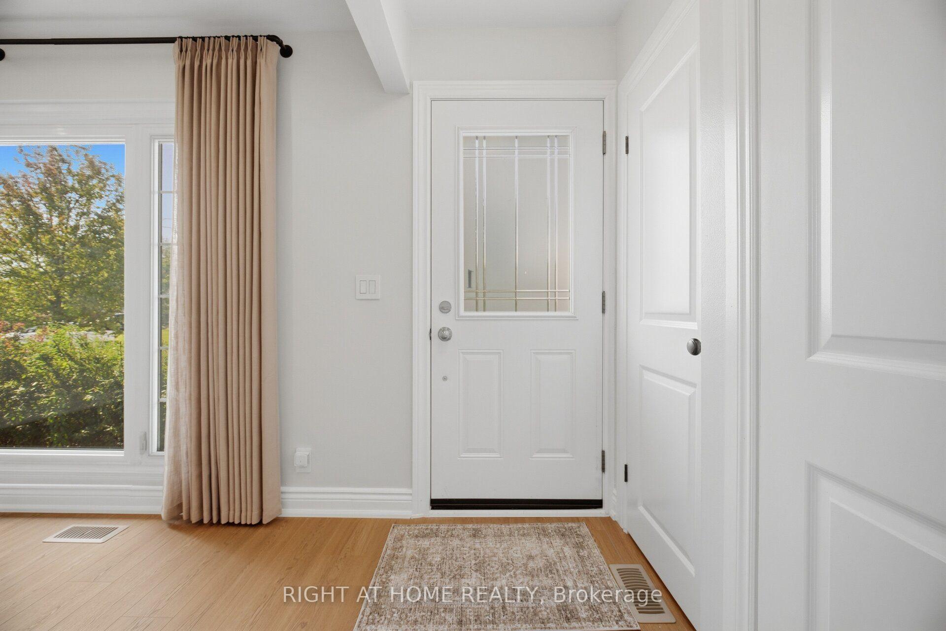 Photo 7 of 643 Perry Crescent, Oshawa, Vanier — HOMEH