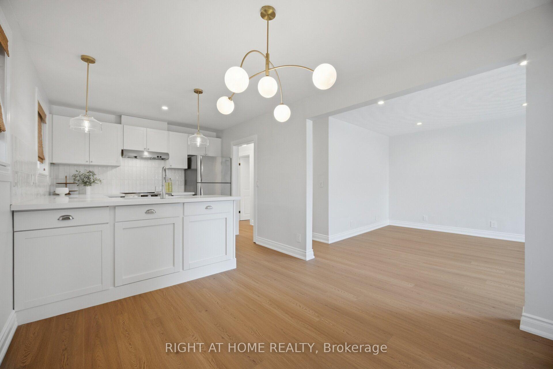 Photo 17 of 643 Perry Crescent, Oshawa, Vanier — HOMEH