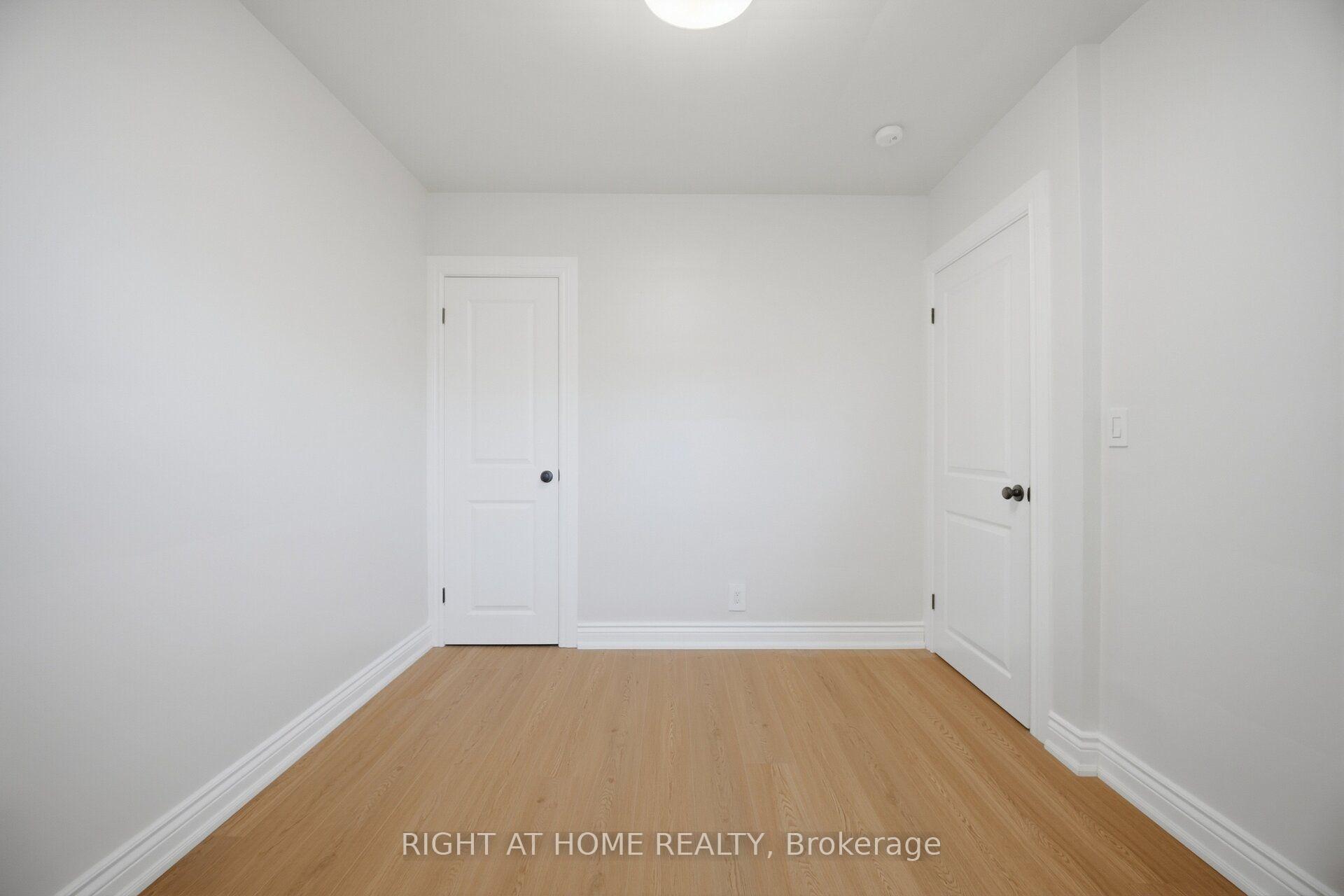 Photo 35 of 643 Perry Crescent, Oshawa, Vanier — HOMEH